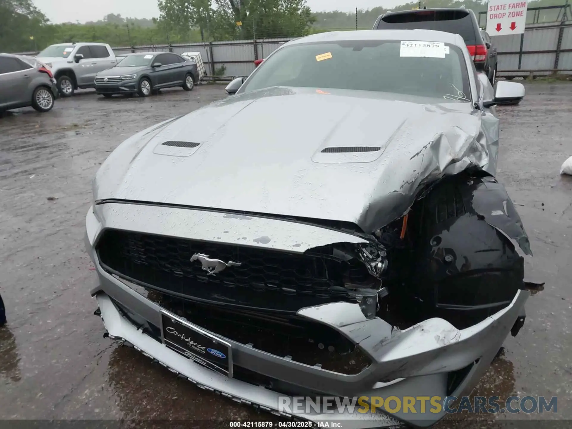 12 Photograph of a damaged car 1FA6P8TH3L5111659 FORD MUSTANG 2020