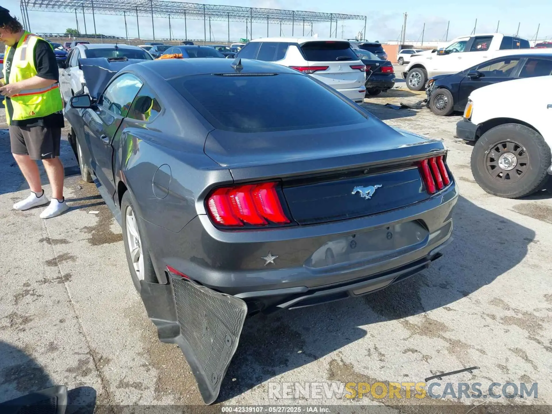 3 Photograph of a damaged car 1FA6P8TH3L5169920 FORD MUSTANG 2020