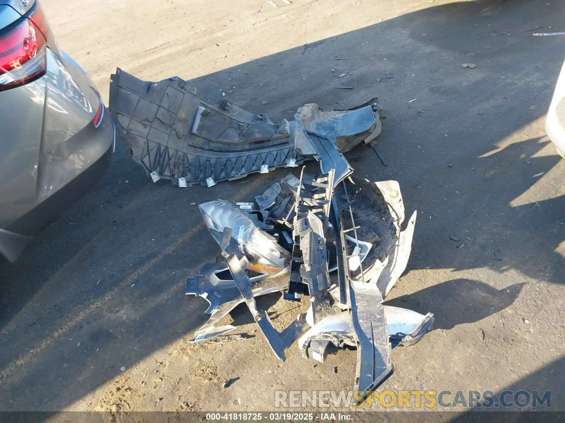 12 Photograph of a damaged car 1FA6P8TH3L5176737 FORD MUSTANG 2020