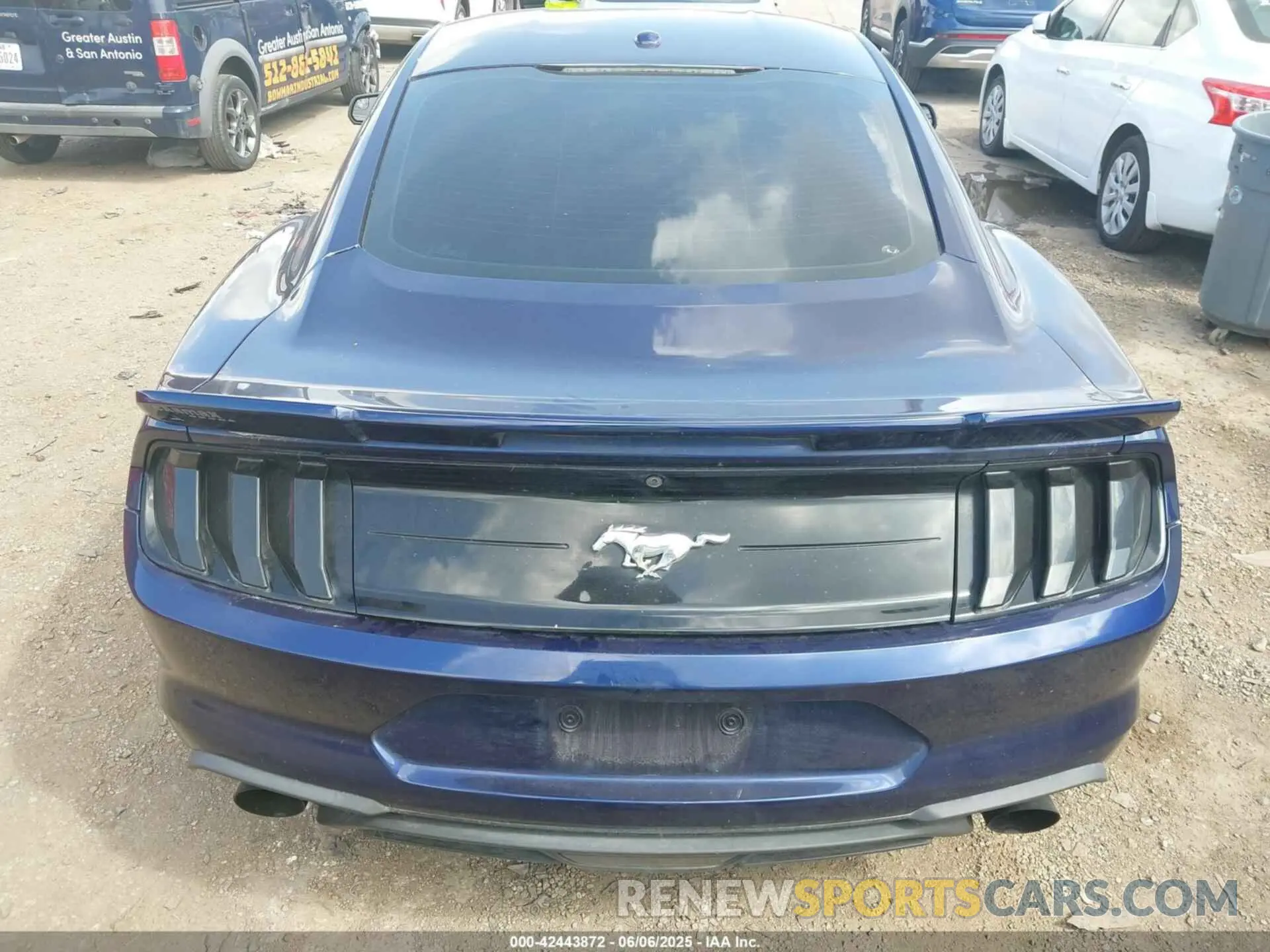 17 Photograph of a damaged car 1FA6P8TH4L5126770 FORD MUSTANG 2020