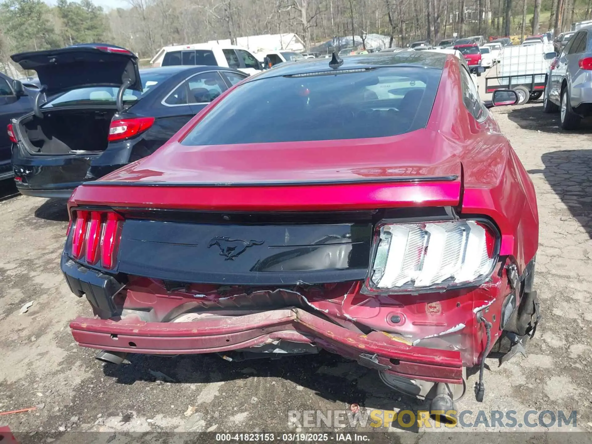 17 Photograph of a damaged car 1FA6P8TH4L5157565 FORD MUSTANG 2020