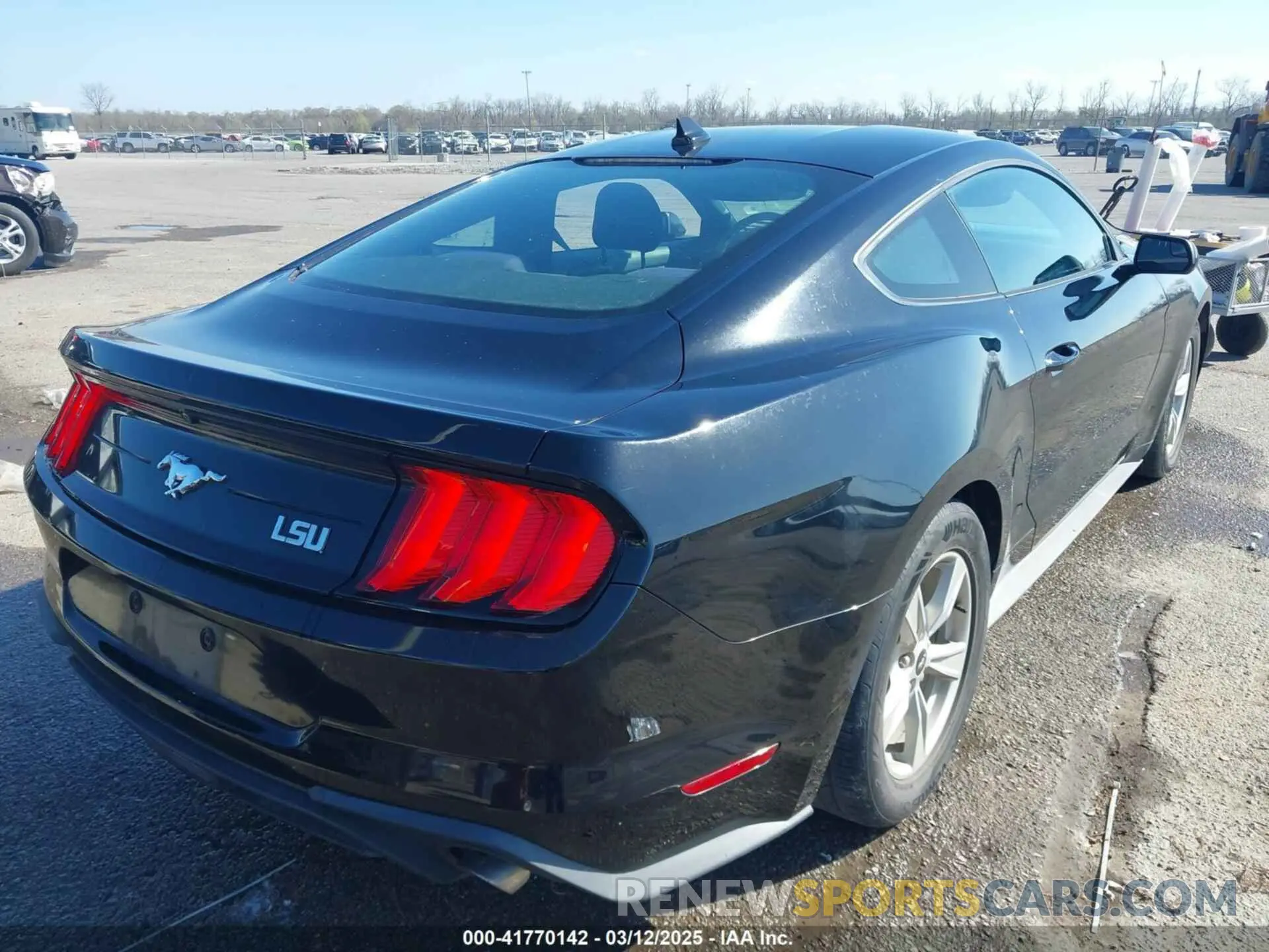 4 Photograph of a damaged car 1FA6P8TH5L5149801 FORD MUSTANG 2020