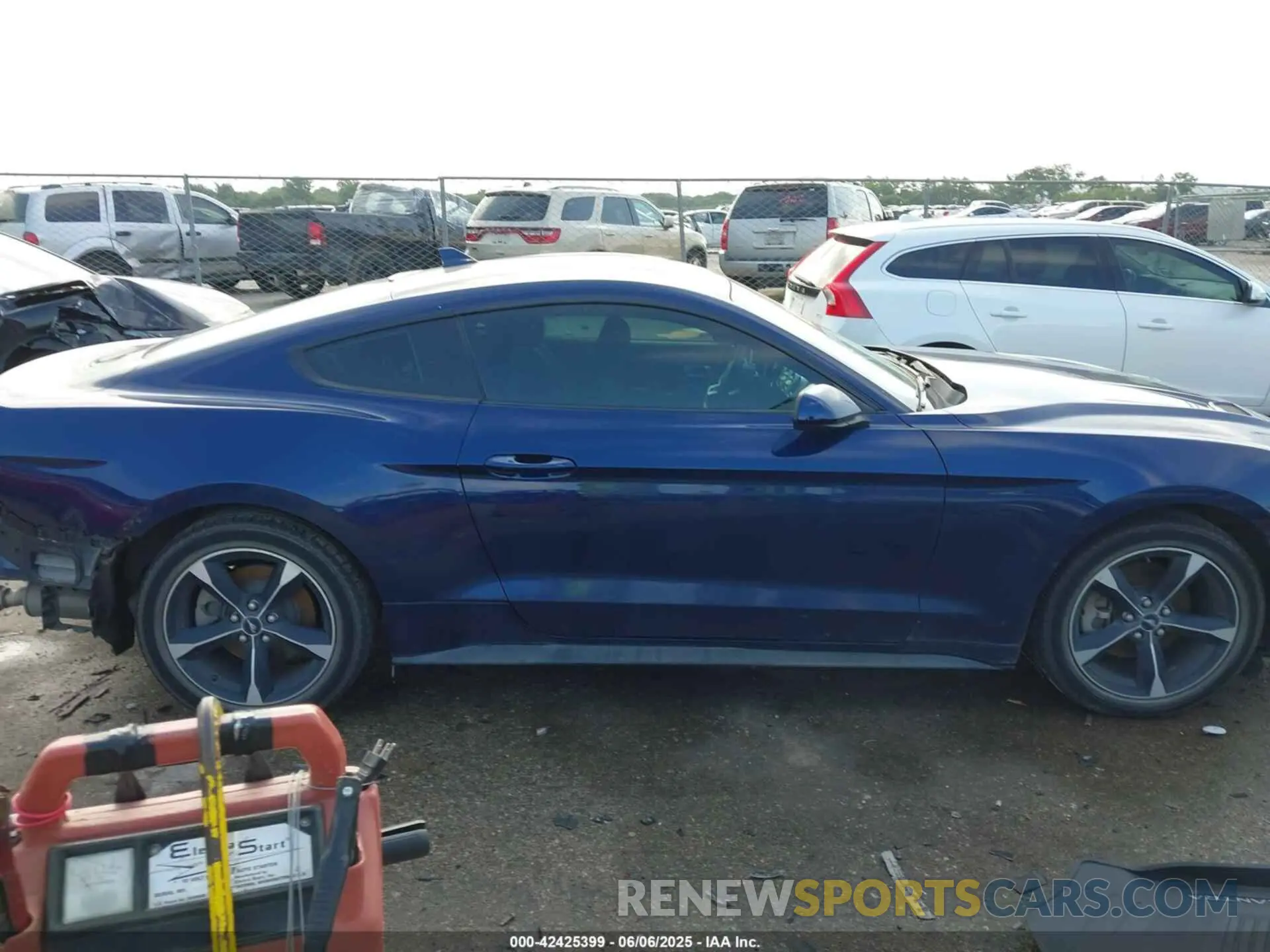 13 Photograph of a damaged car 1FA6P8TH5L5175735 FORD MUSTANG 2020
