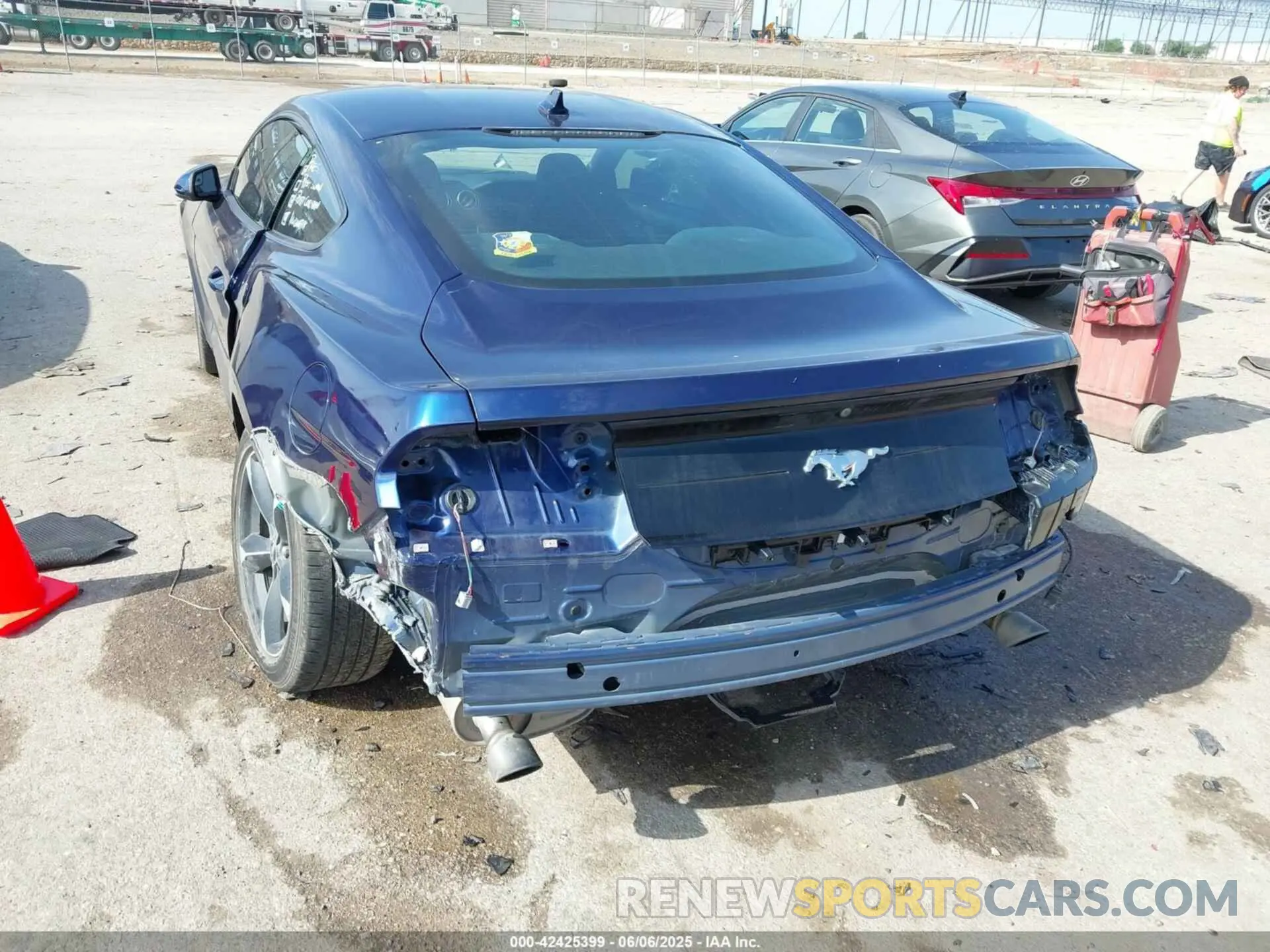 3 Photograph of a damaged car 1FA6P8TH5L5175735 FORD MUSTANG 2020