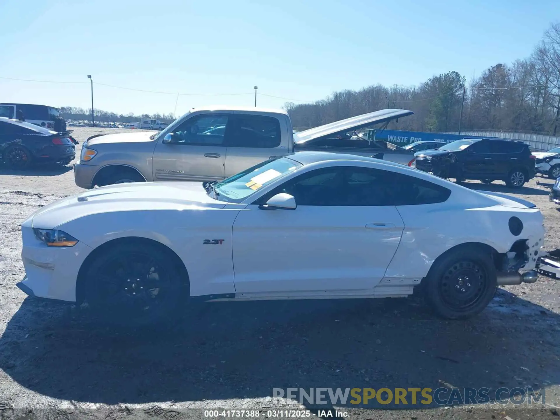 15 Photograph of a damaged car 1FA6P8TH5L5186735 FORD MUSTANG 2020