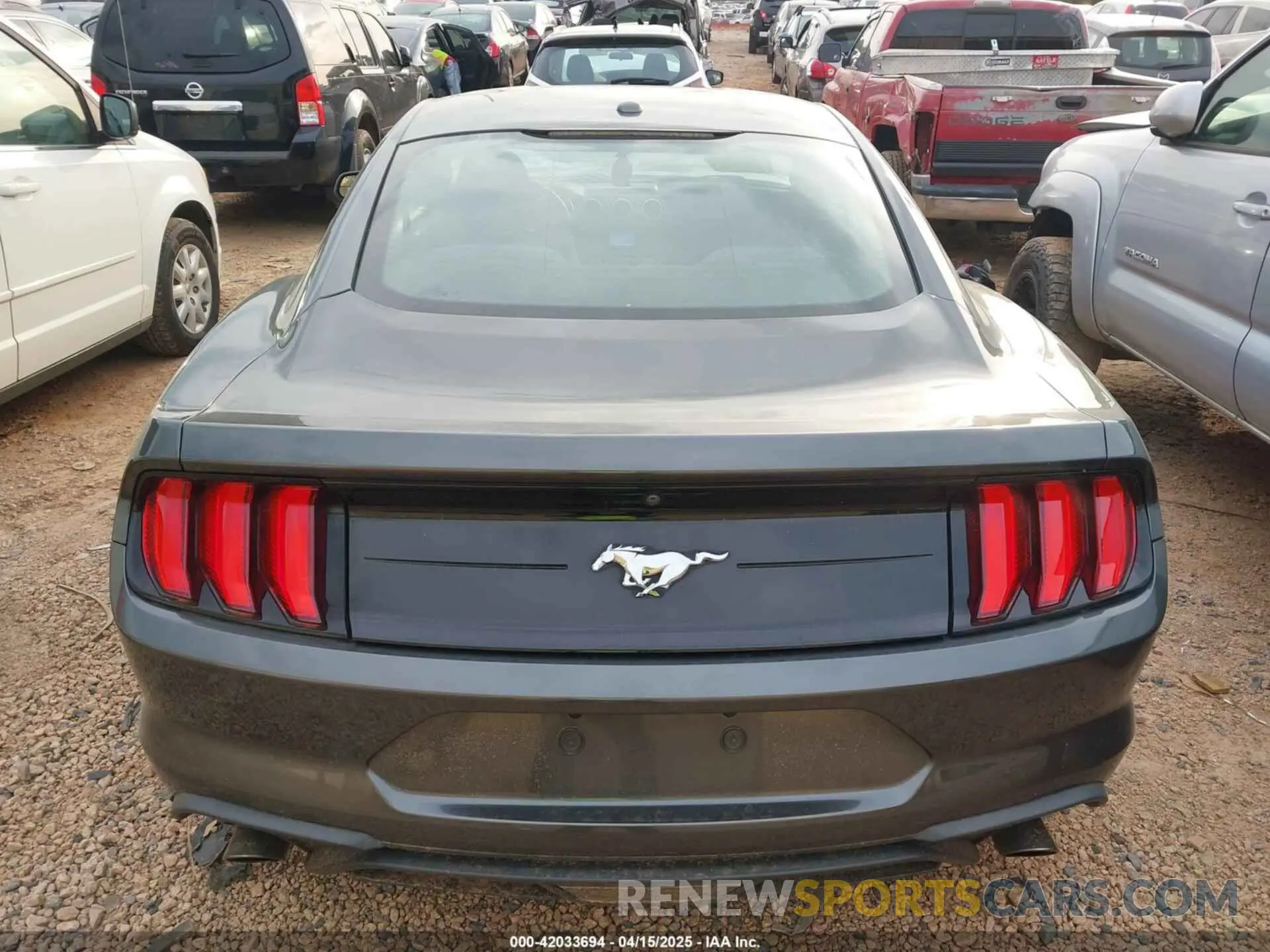 16 Photograph of a damaged car 1FA6P8TH7L5121580 FORD MUSTANG 2020