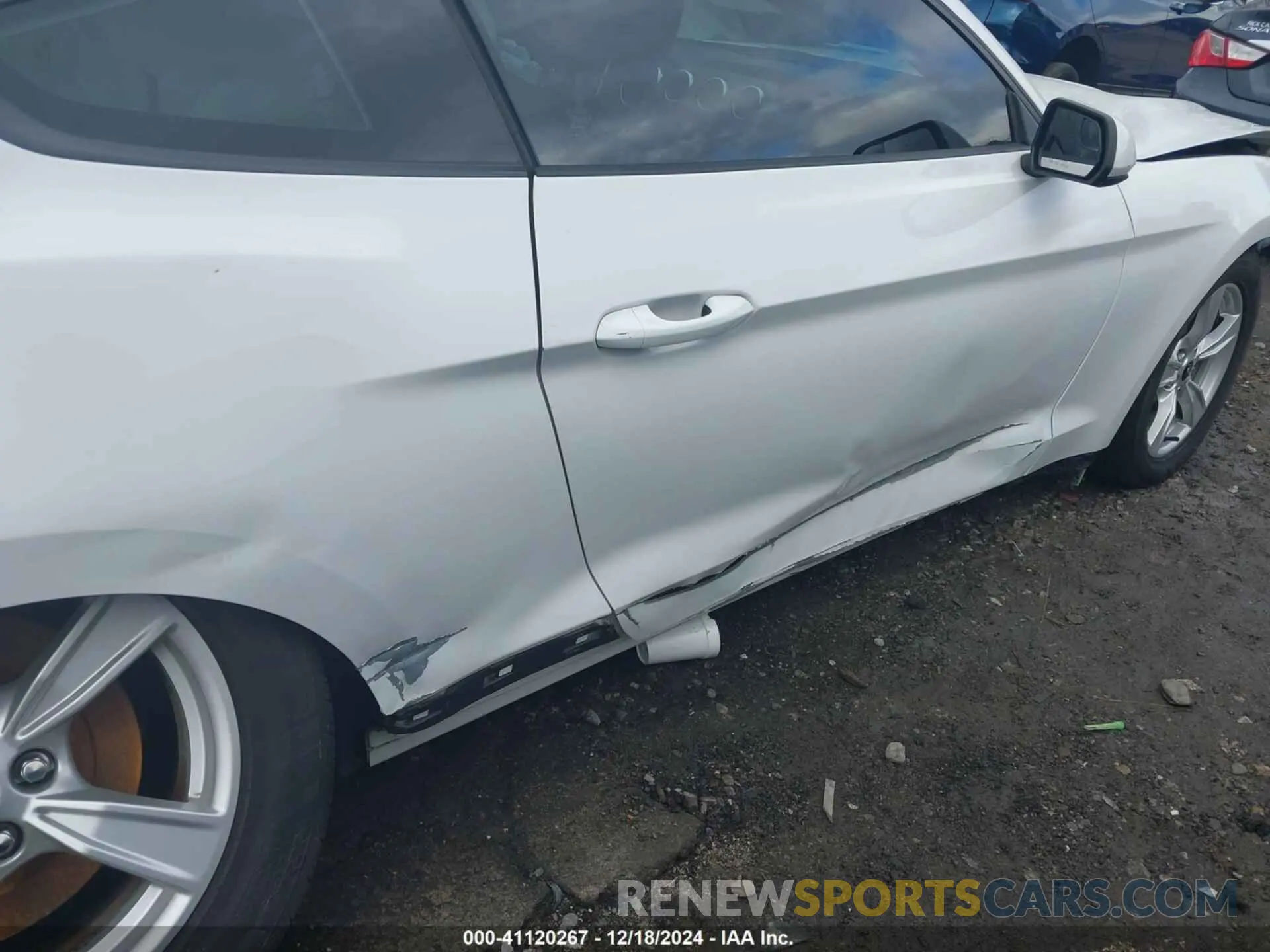 20 Photograph of a damaged car 1FA6P8TH7L5123071 FORD MUSTANG 2020