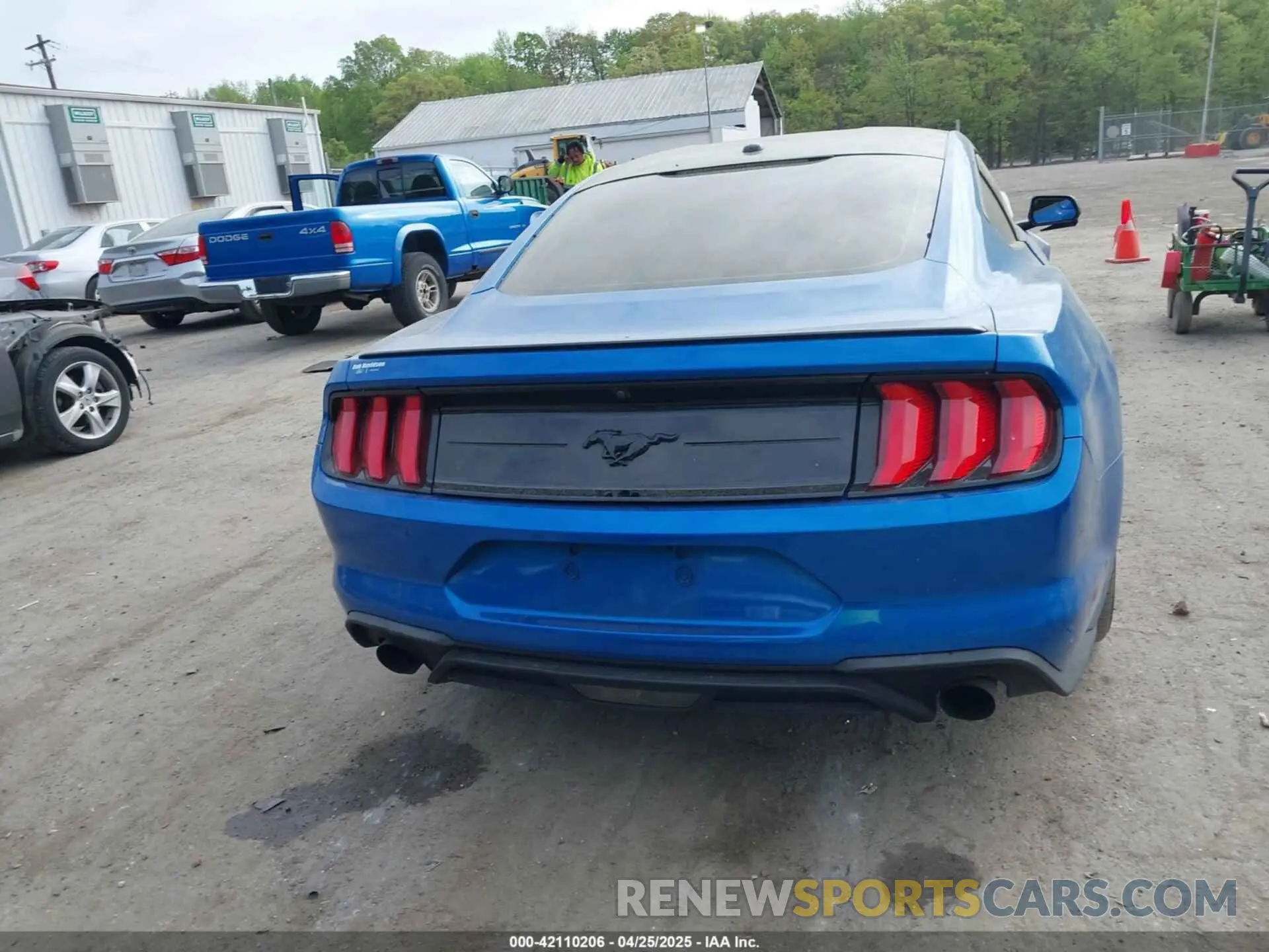 16 Photograph of a damaged car 1FA6P8TH8L5113987 FORD MUSTANG 2020
