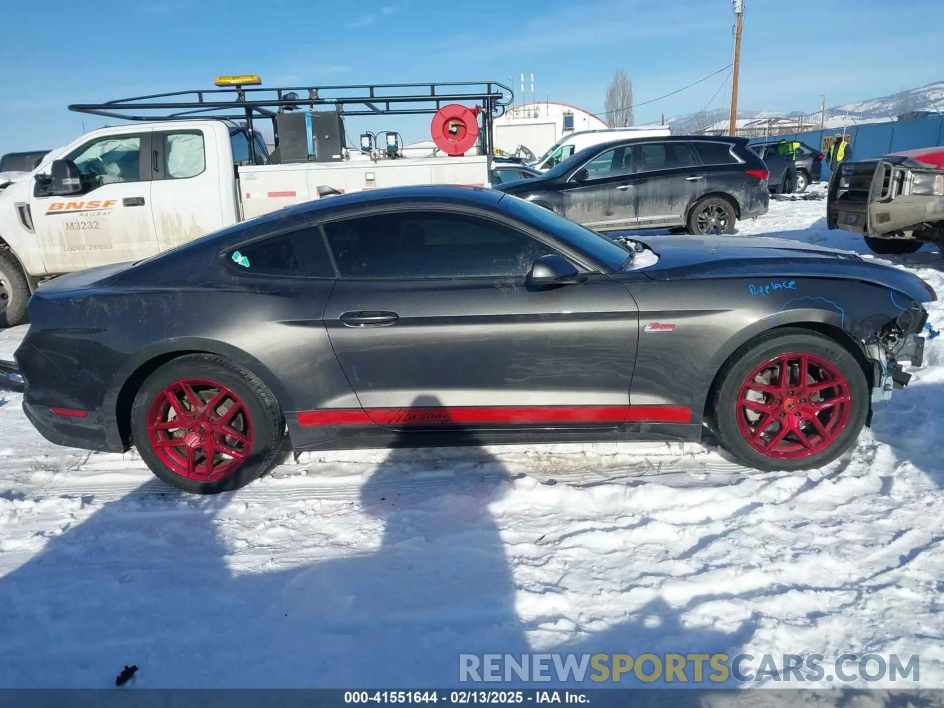 14 Photograph of a damaged car 1FA6P8TH8L5158959 FORD MUSTANG 2020