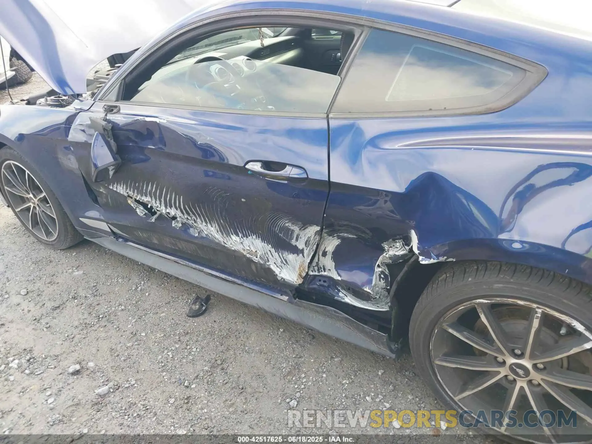 6 Photograph of a damaged car 1FA6P8TH8L5175177 FORD MUSTANG 2020