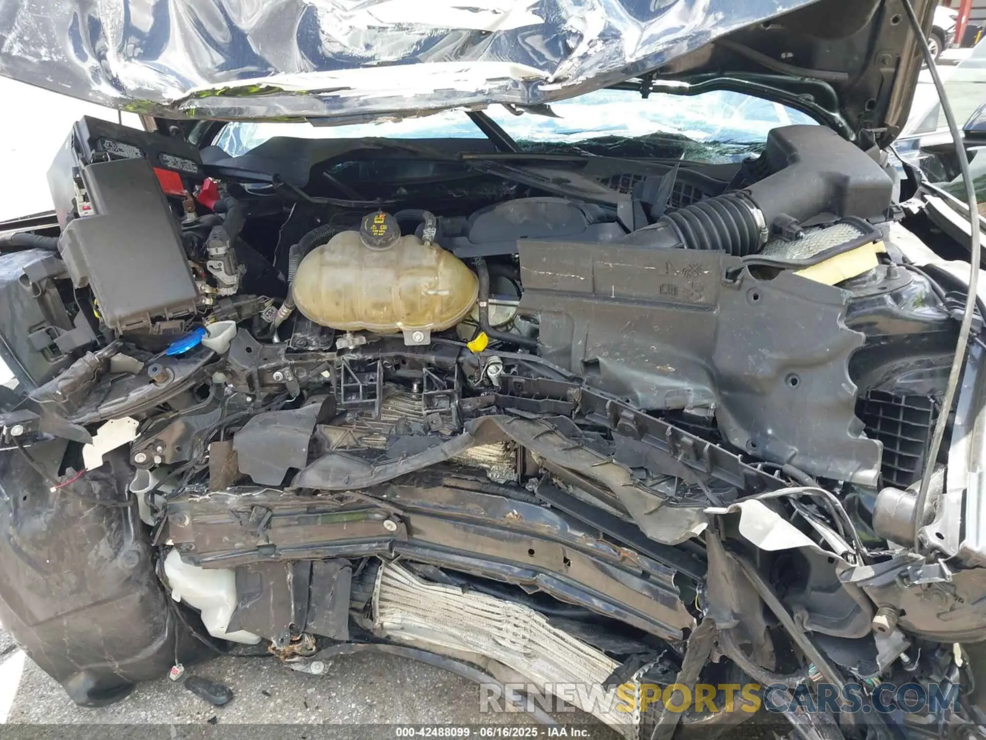10 Photograph of a damaged car 1FA6P8TH9L5172336 FORD MUSTANG 2020