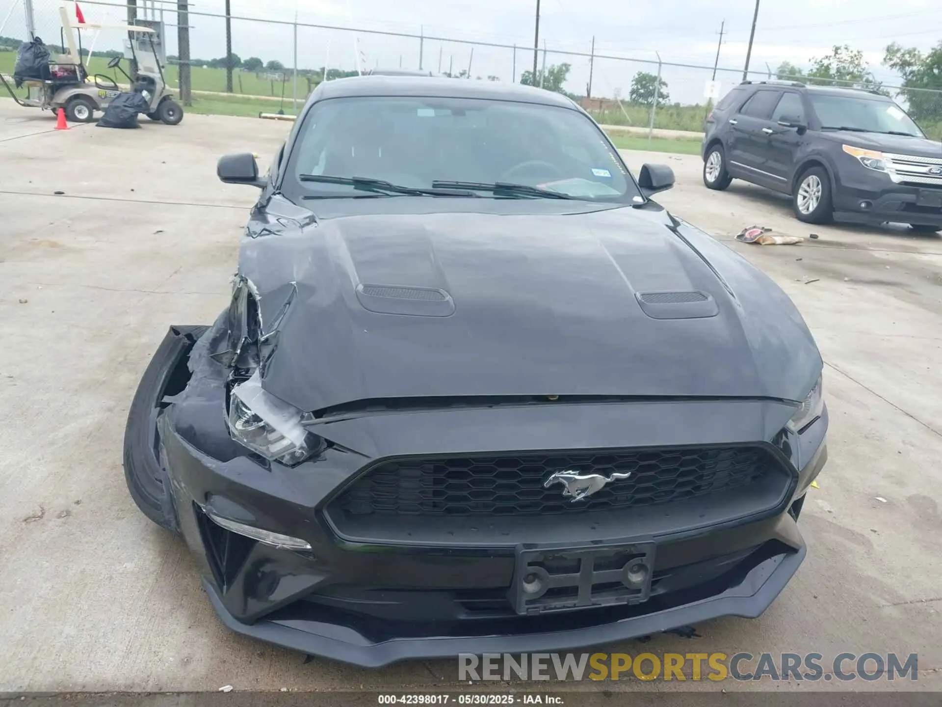 12 Photograph of a damaged car 1FA6P8THXL5158364 FORD MUSTANG 2020