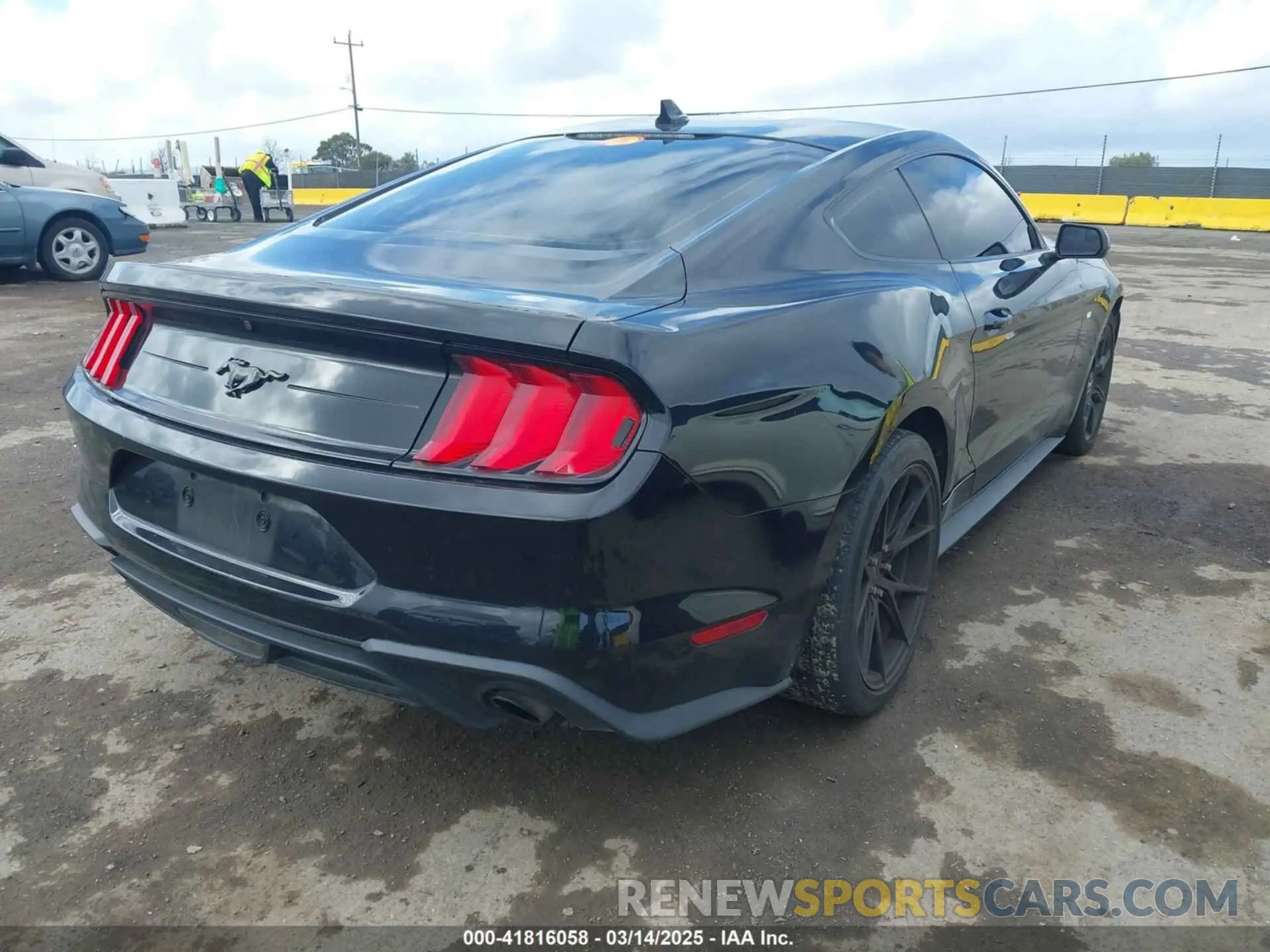 4 Photograph of a damaged car 1FA6P8THXL5177271 FORD MUSTANG 2020