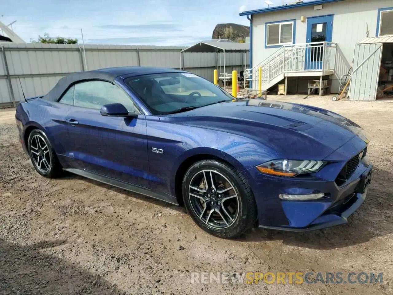 4 Photograph of a damaged car 1FATP8FF1L5111835 FORD MUSTANG 2020