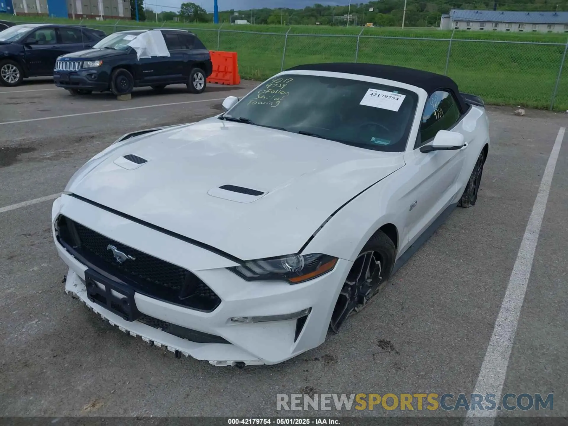 2 Photograph of a damaged car 1FATP8FF3L5136512 FORD MUSTANG 2020