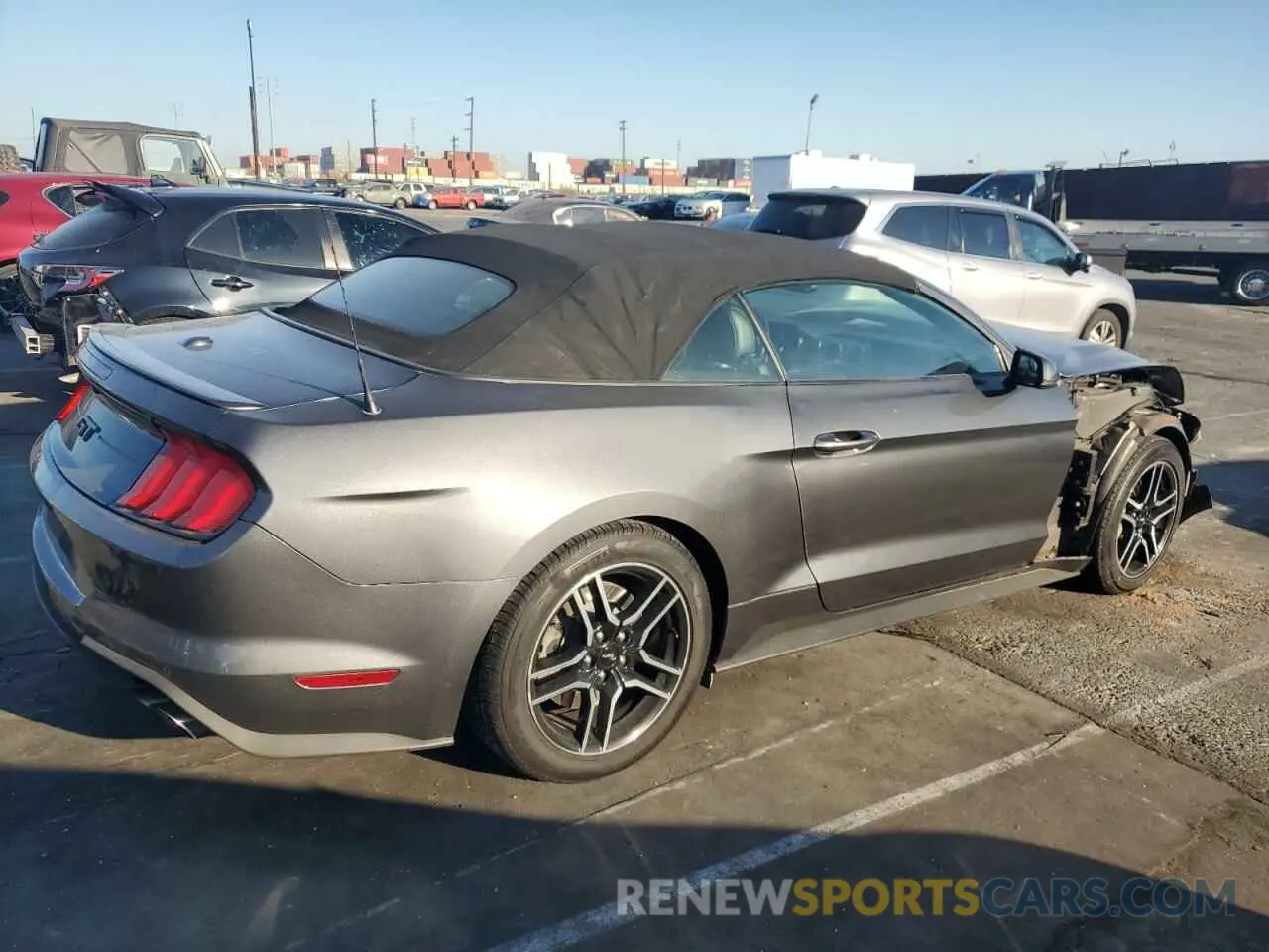 3 Photograph of a damaged car 1FATP8FF8L5112156 FORD MUSTANG 2020