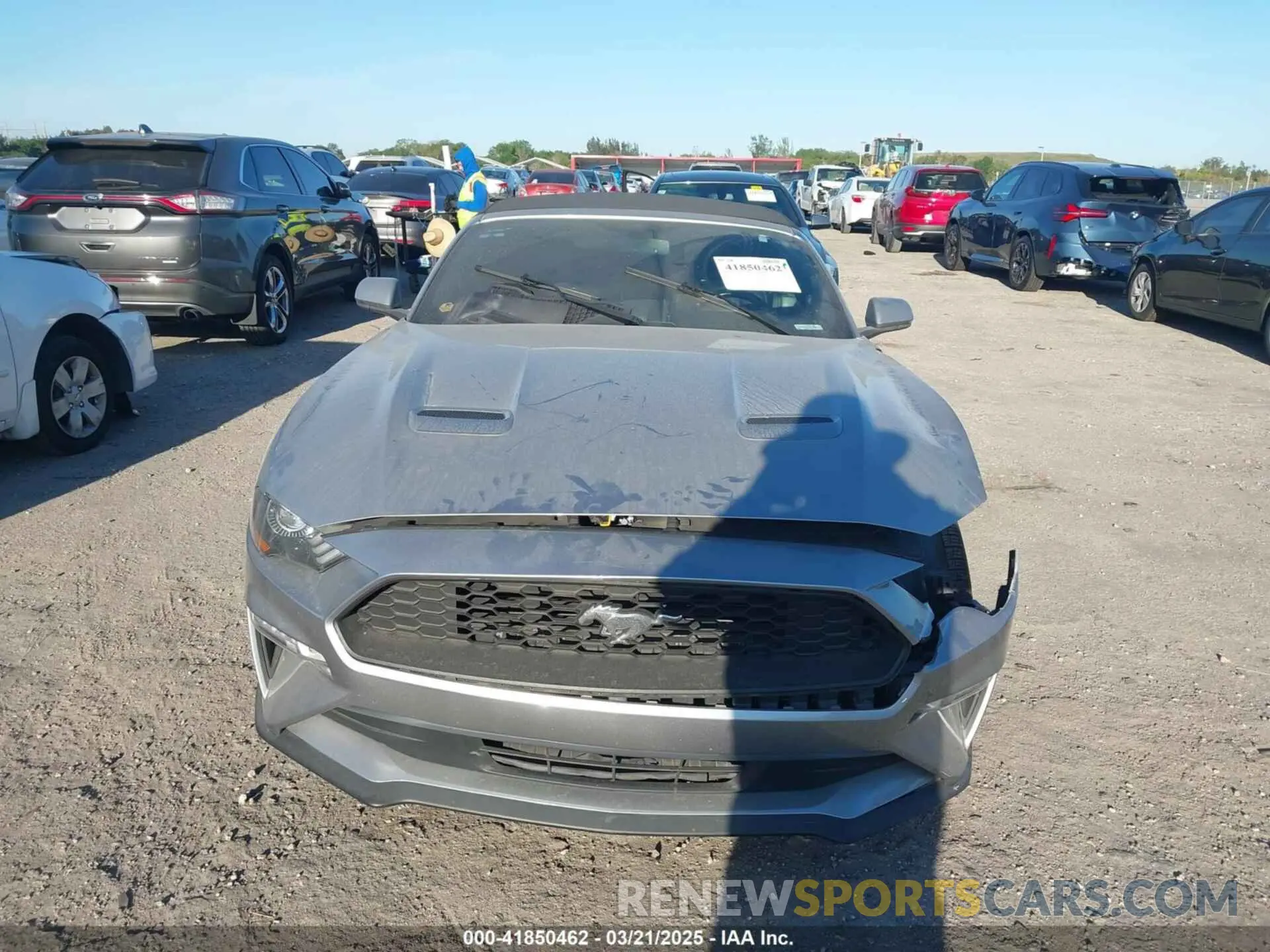 12 Photograph of a damaged car 1FATP8UH2L5112755 FORD MUSTANG 2020