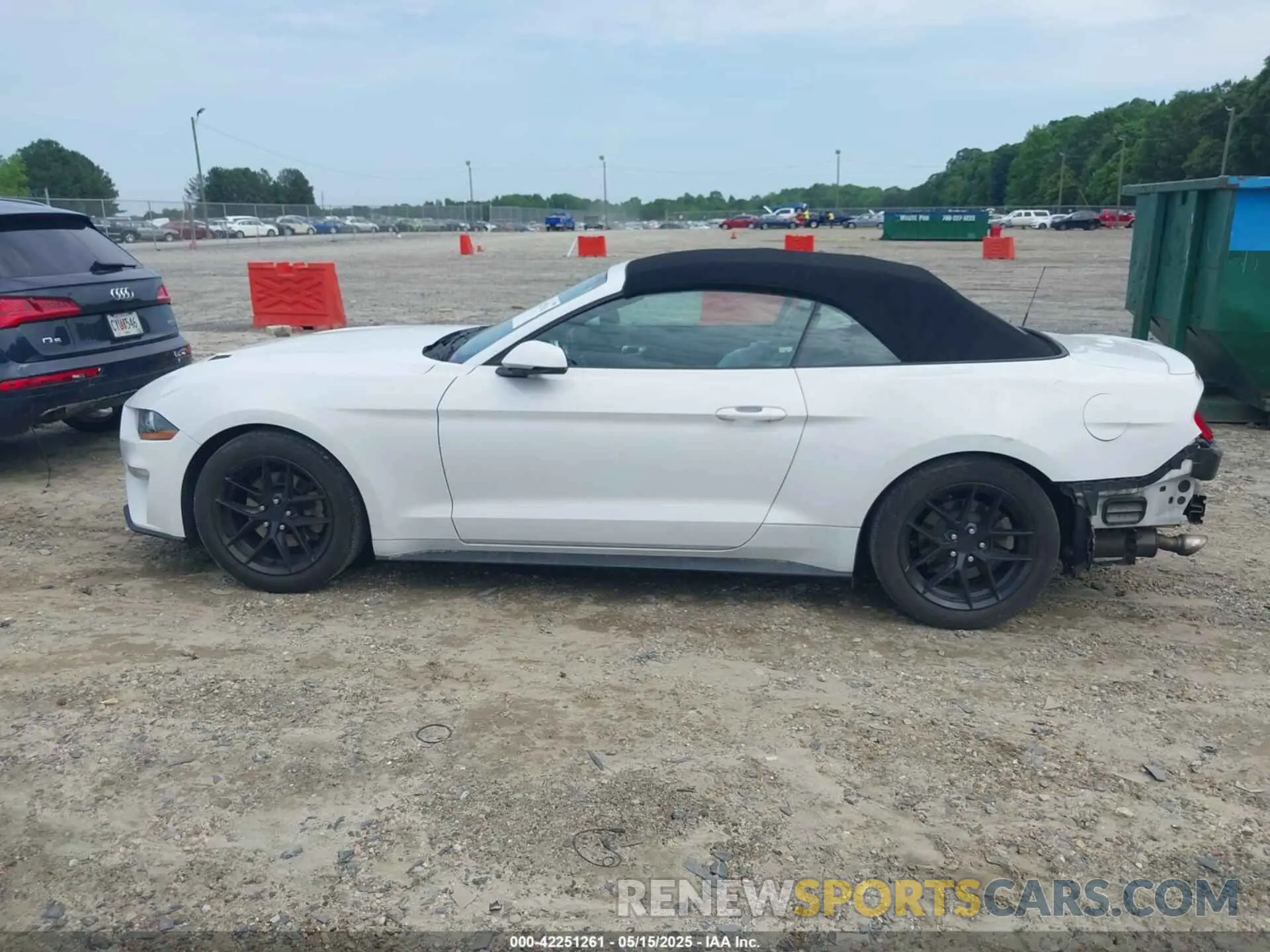 15 Photograph of a damaged car 1FATP8UH2L5119009 FORD MUSTANG 2020