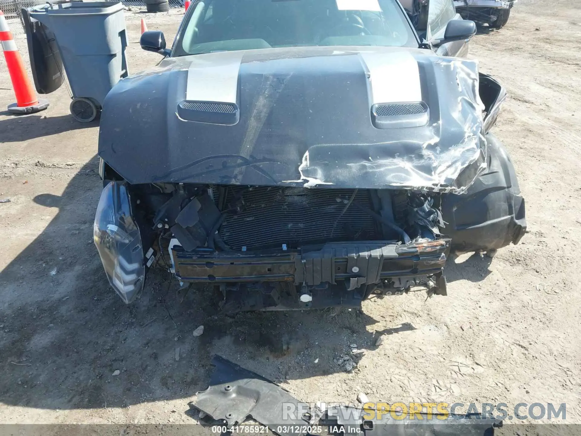 6 Photograph of a damaged car 1FATP8UH2L5134691 FORD MUSTANG 2020