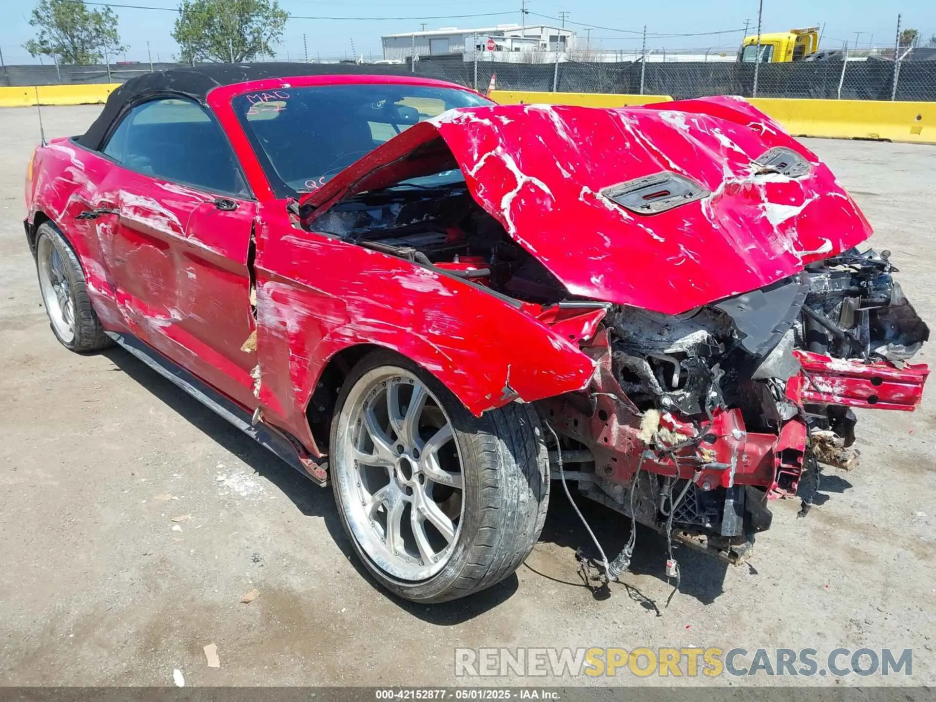 1 Photograph of a damaged car 1FATP8UH5L5119912 FORD MUSTANG 2020