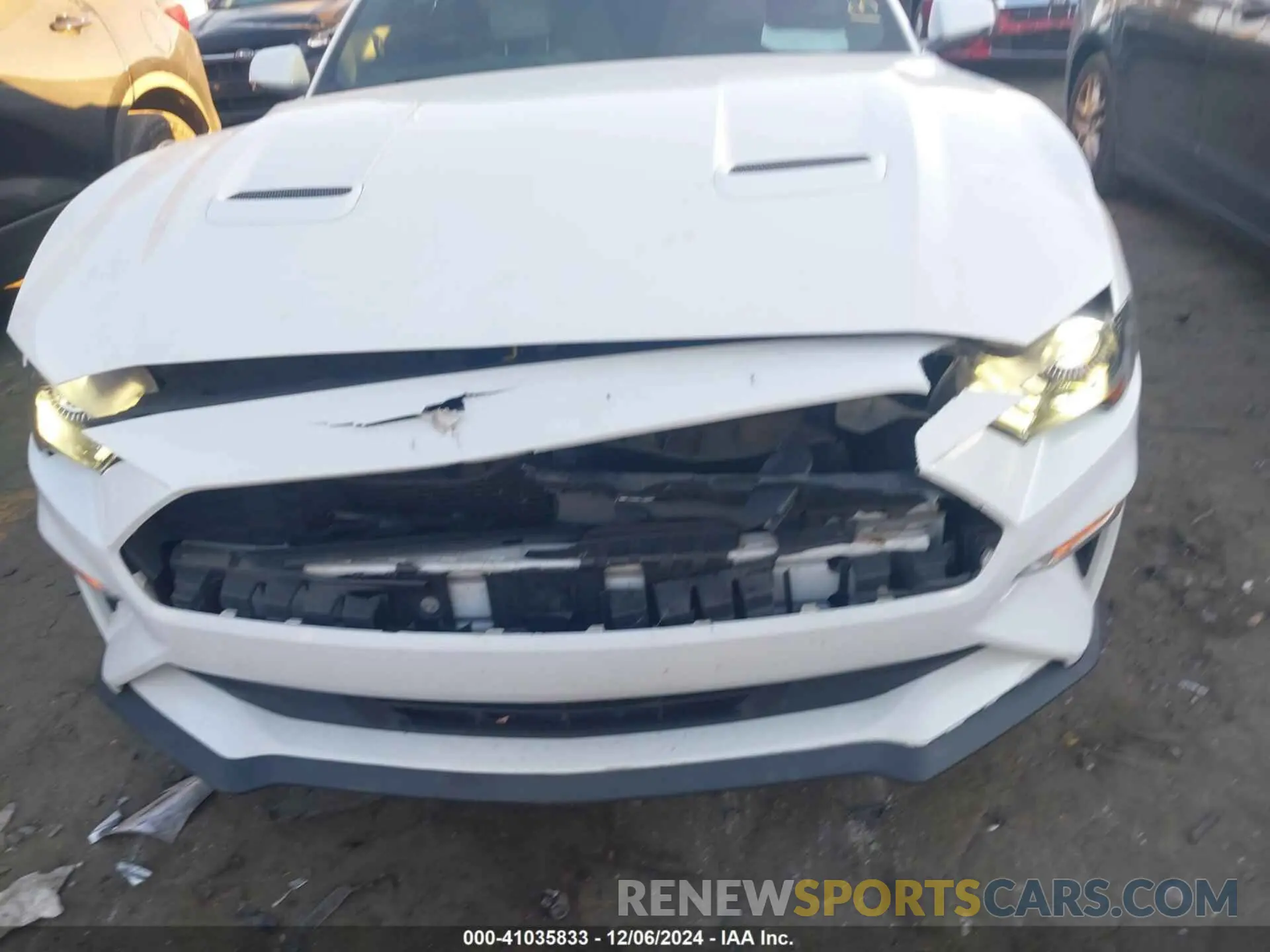 6 Photograph of a damaged car 1FATP8UH5L5137780 FORD MUSTANG 2020