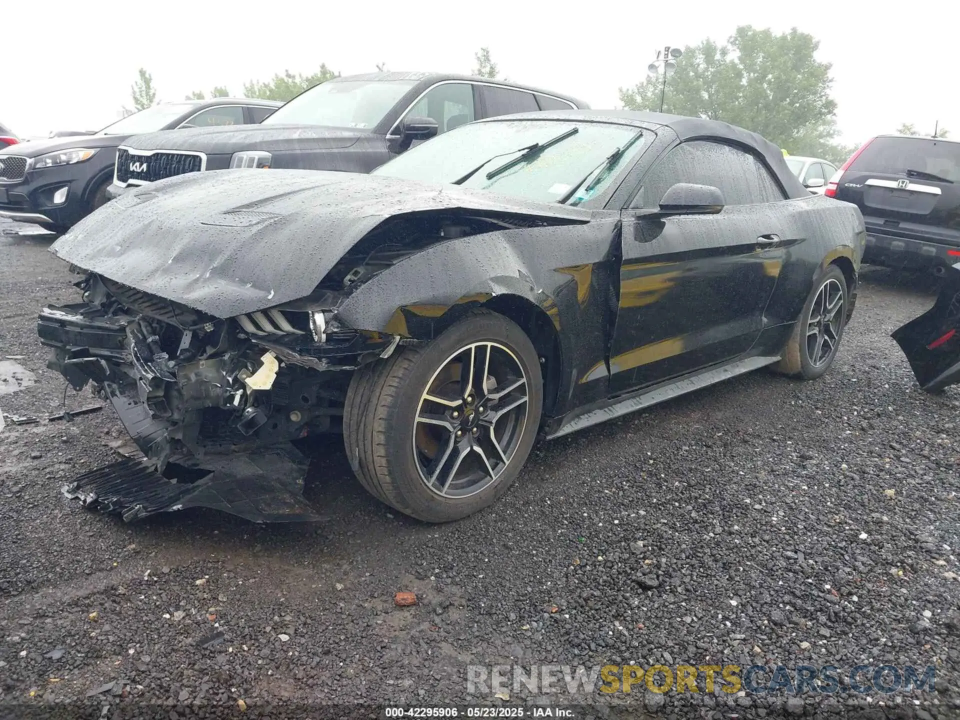 2 Photograph of a damaged car 1FATP8UH7L5131625 FORD MUSTANG 2020