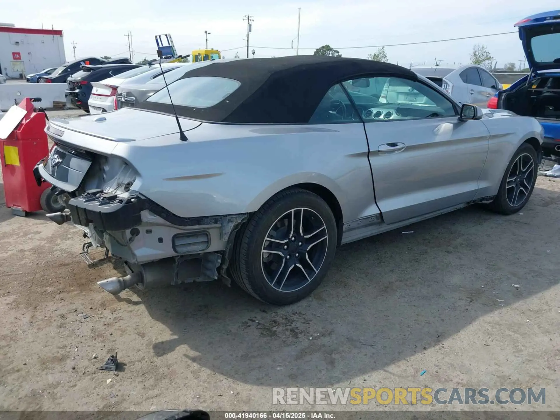 4 Photograph of a damaged car 1FATP8UH7L5147209 FORD MUSTANG 2020