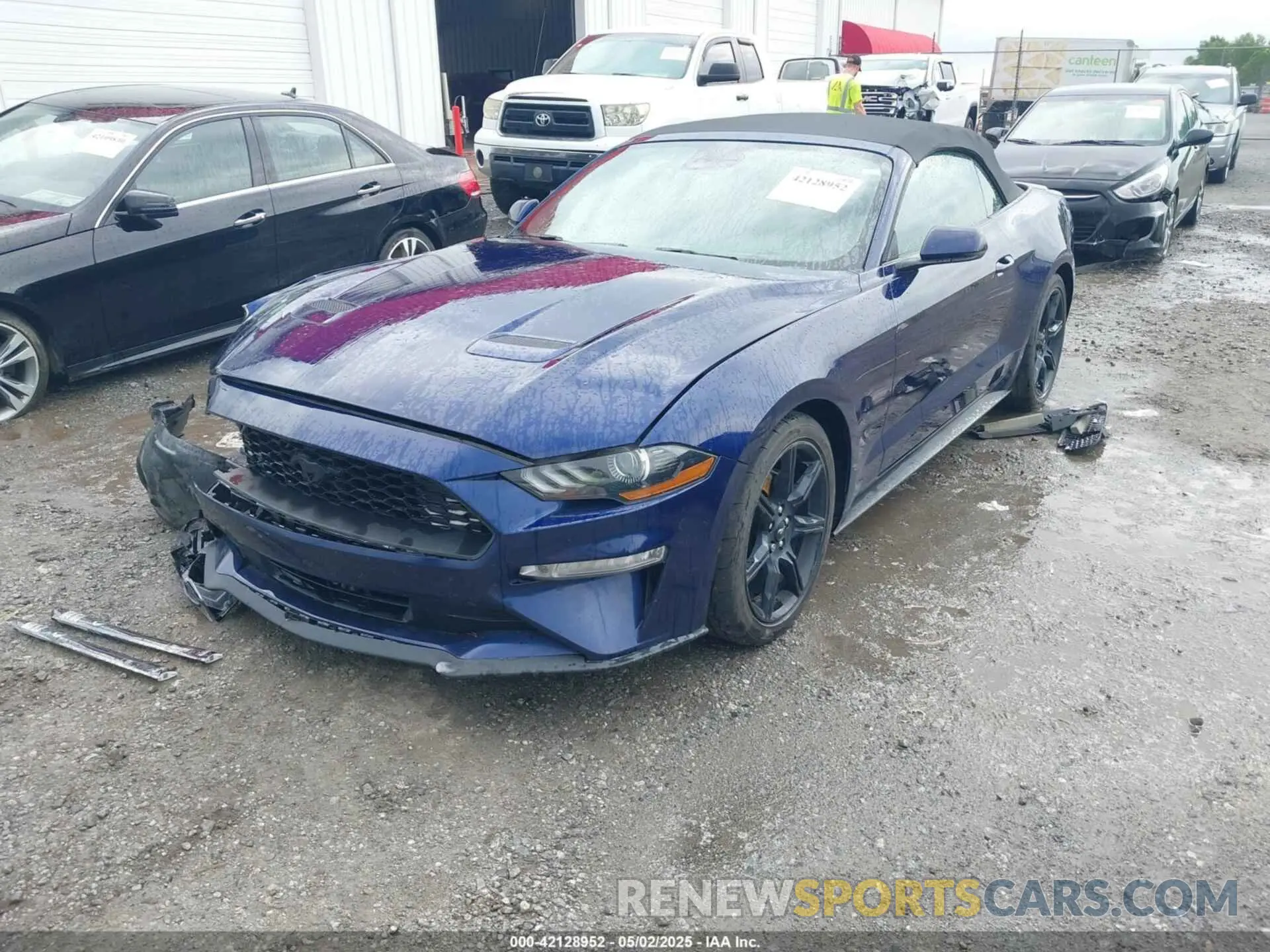 2 Photograph of a damaged car 1FATP8UH8L5106720 FORD MUSTANG 2020