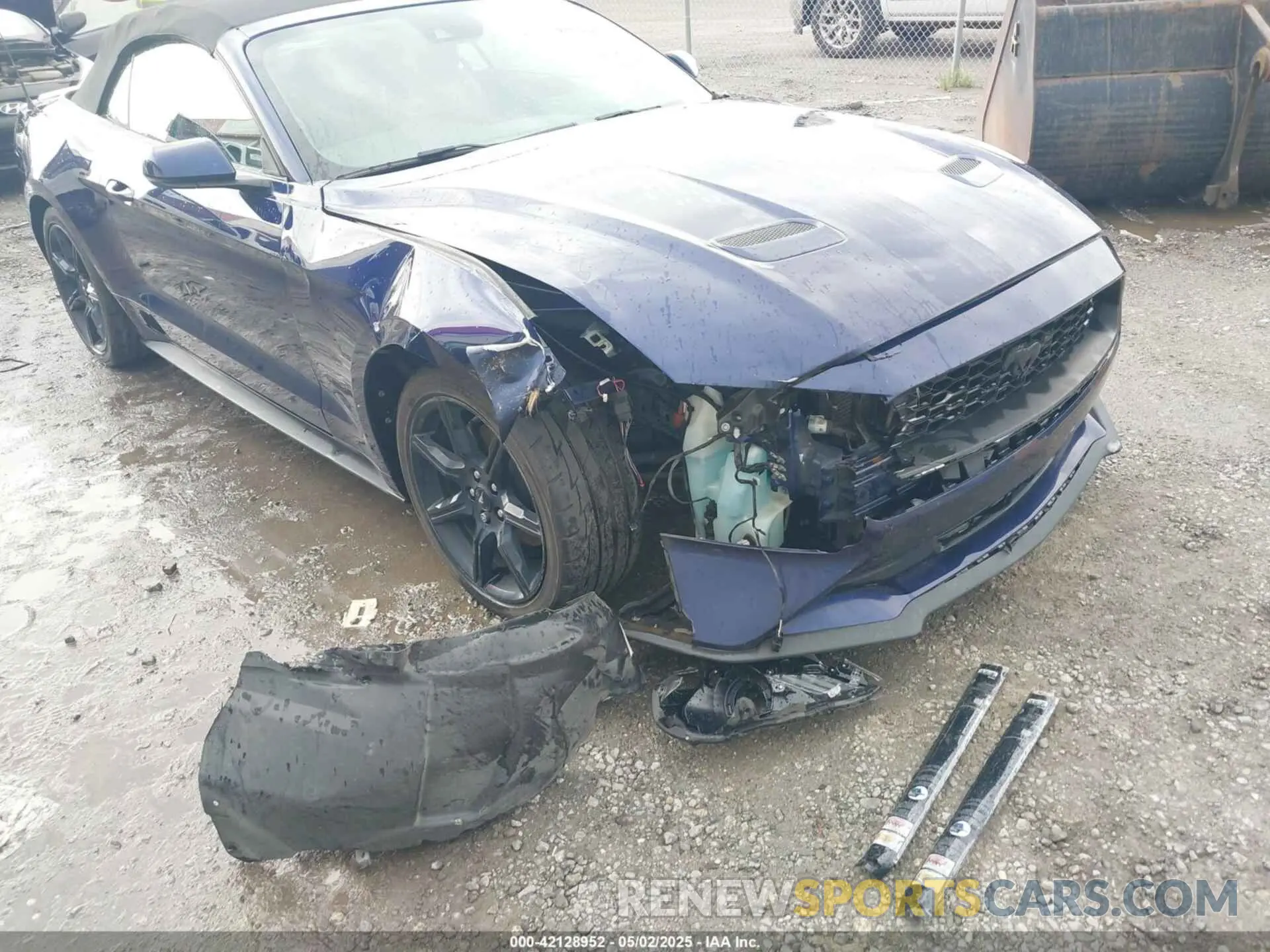 6 Photograph of a damaged car 1FATP8UH8L5106720 FORD MUSTANG 2020