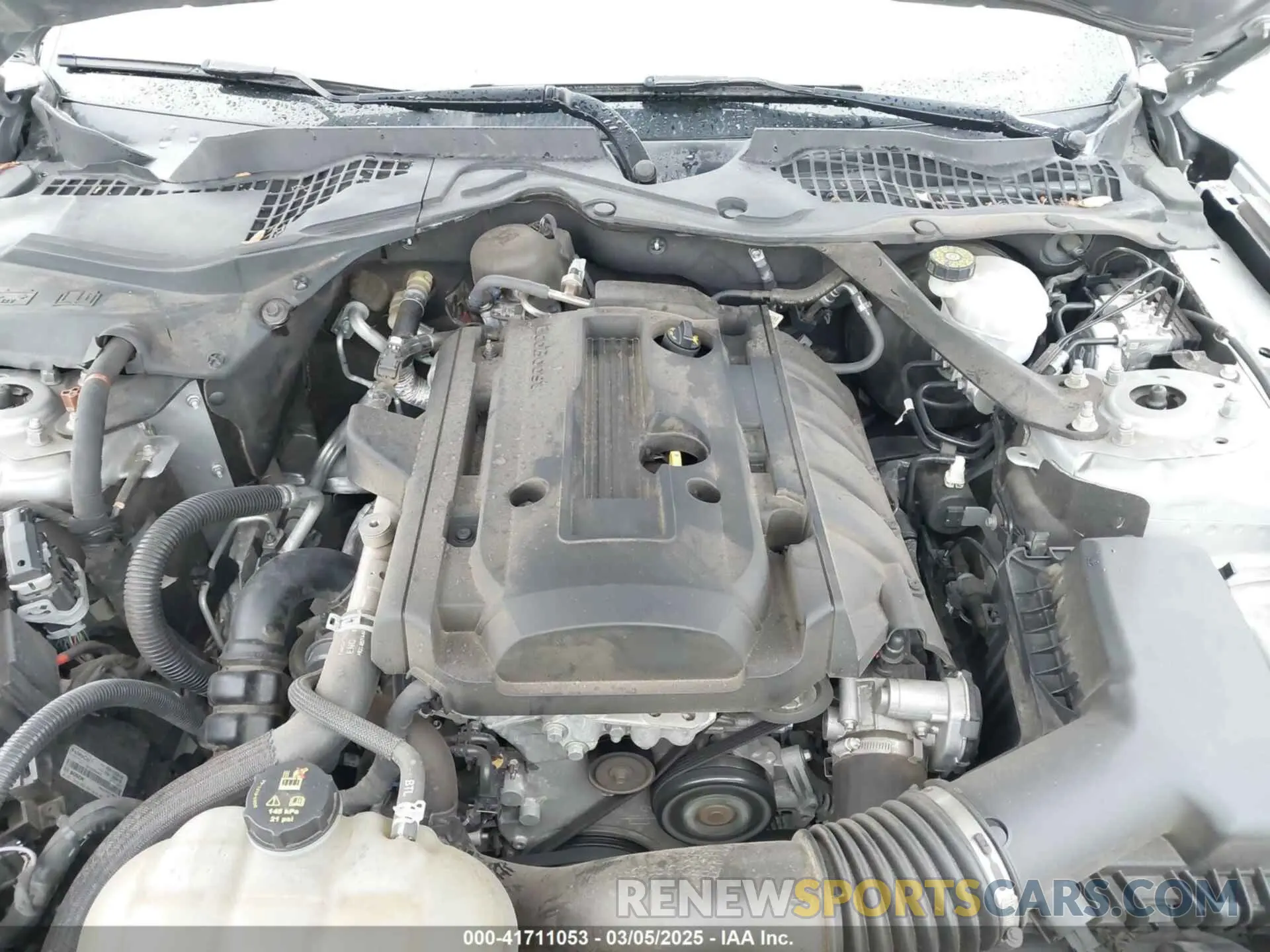 10 Photograph of a damaged car 1FATP8UH9L5131366 FORD MUSTANG 2020
