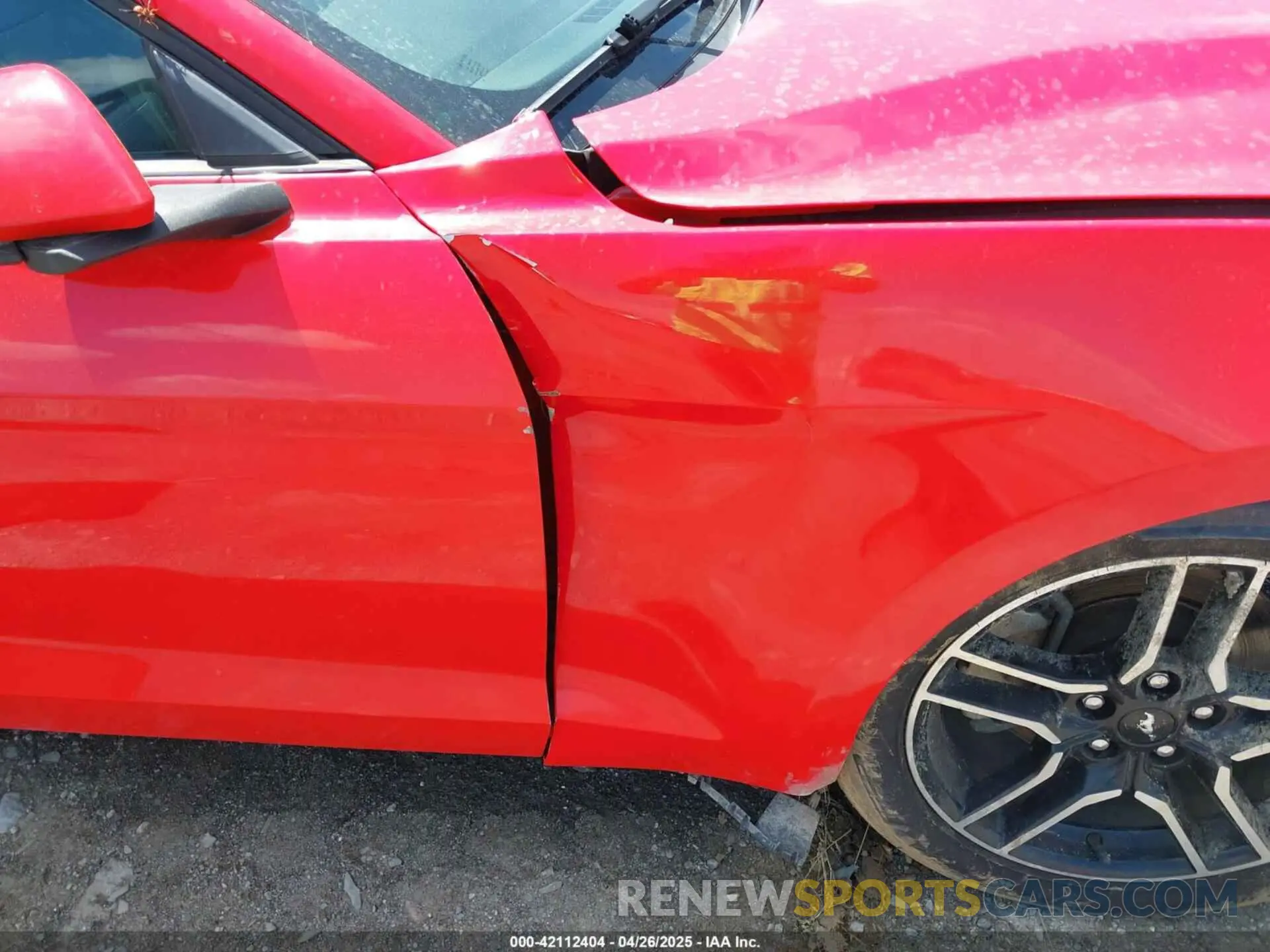 18 Photograph of a damaged car 1FATP8UH9L5131660 FORD MUSTANG 2020