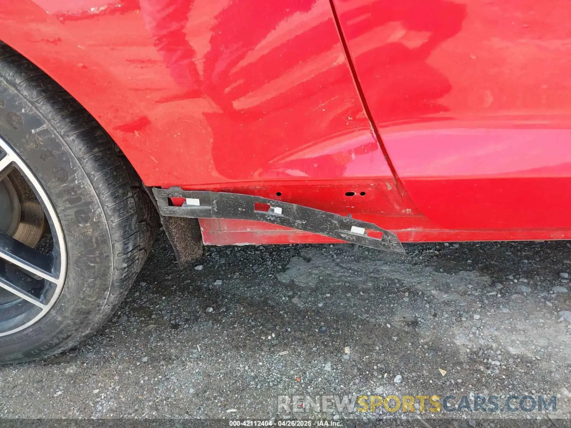 19 Photograph of a damaged car 1FATP8UH9L5131660 FORD MUSTANG 2020