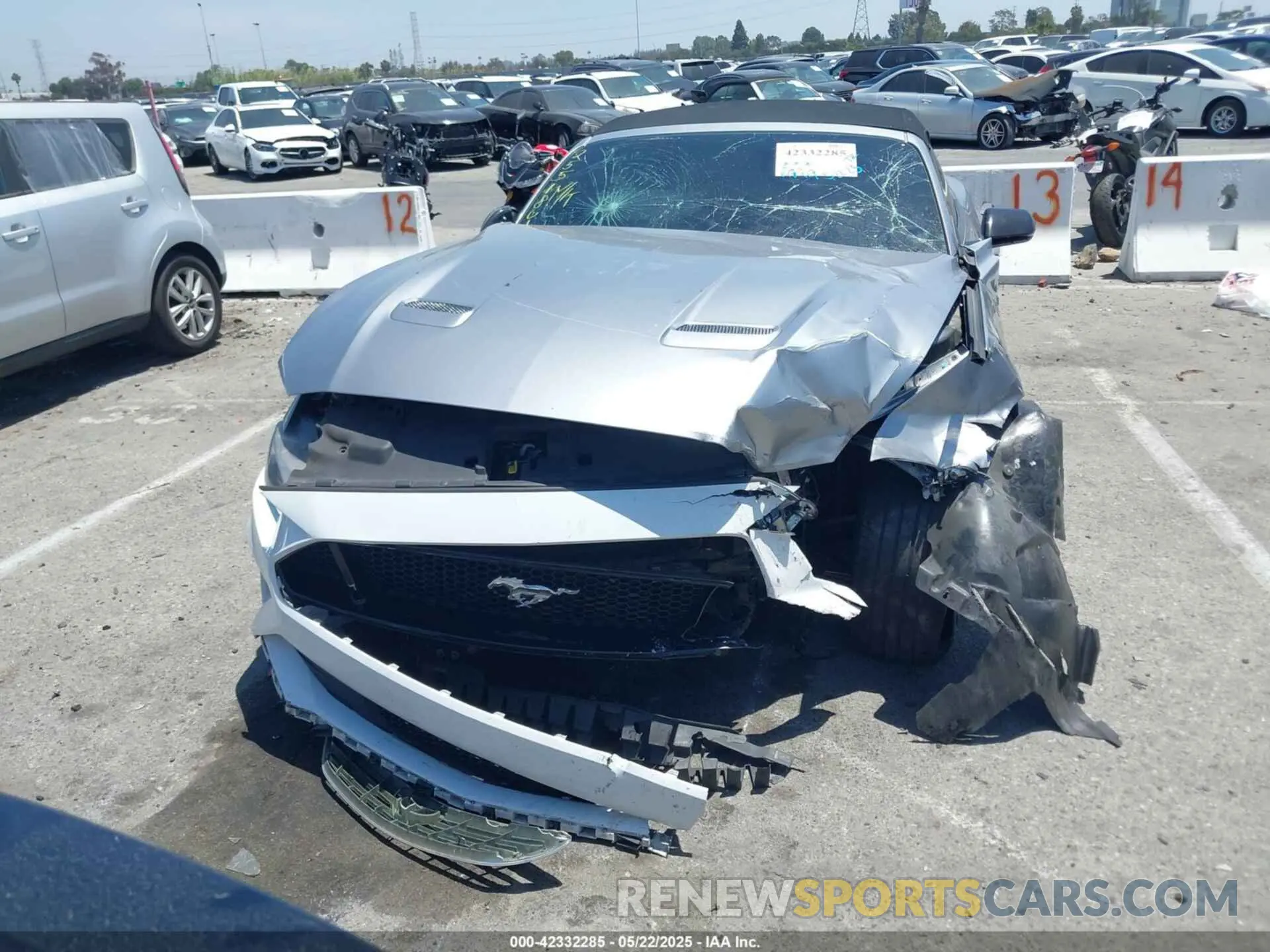 11 Photograph of a damaged car 1FATP8UH9L5139161 FORD MUSTANG 2020