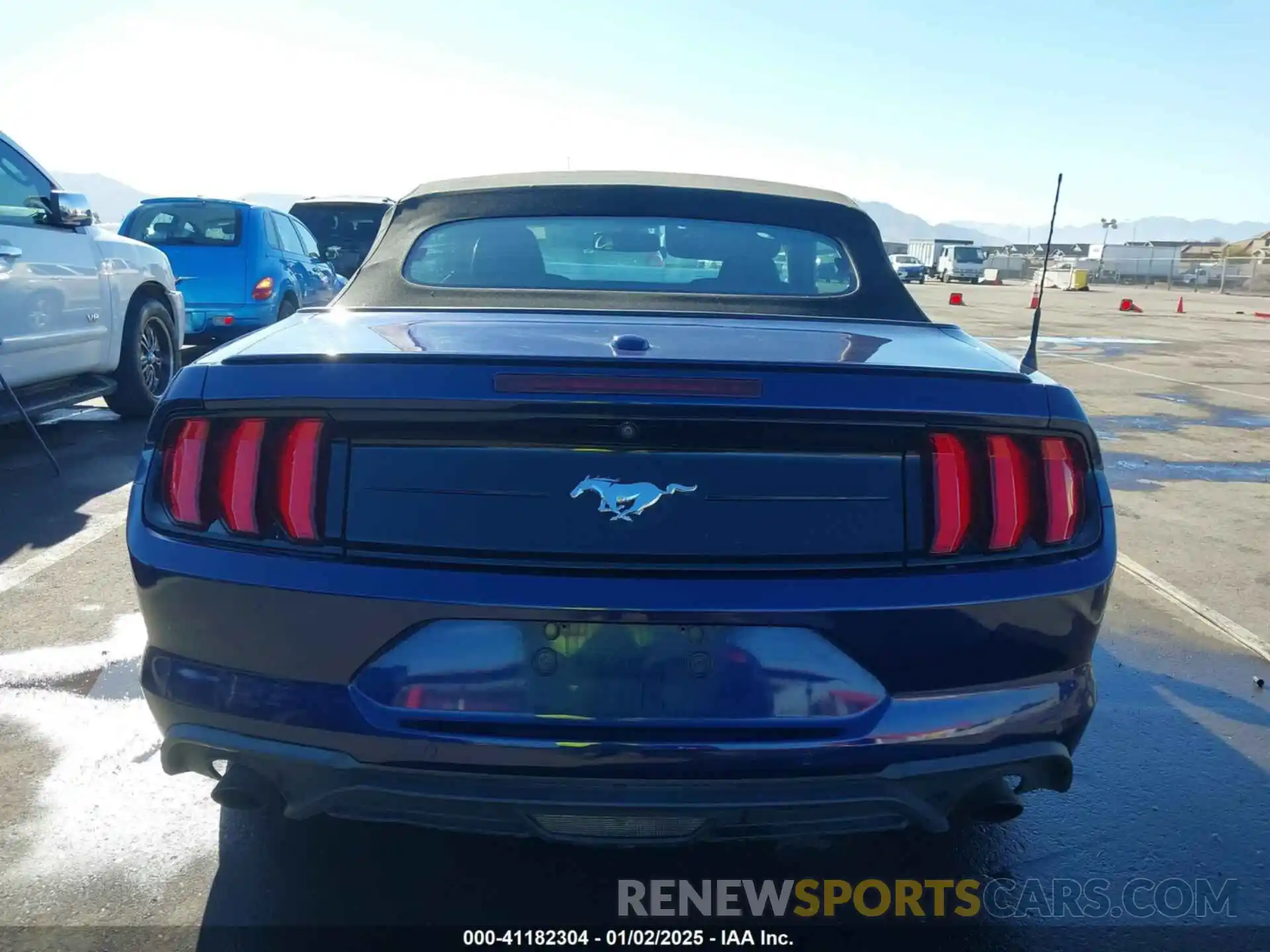 16 Photograph of a damaged car 1FATP8UH9L5185458 FORD MUSTANG 2020