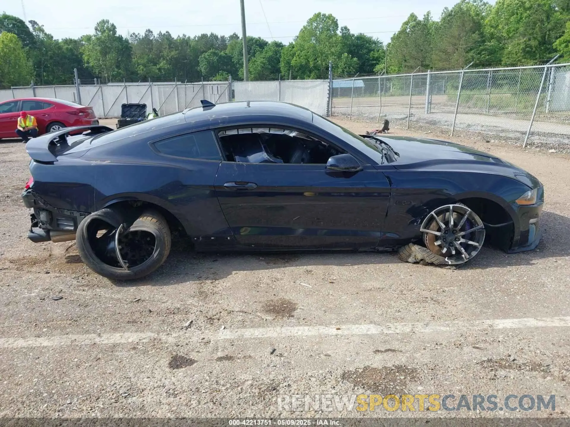 14 Photograph of a damaged car 1FA6P8CF0M5136535 FORD MUSTANG 2021