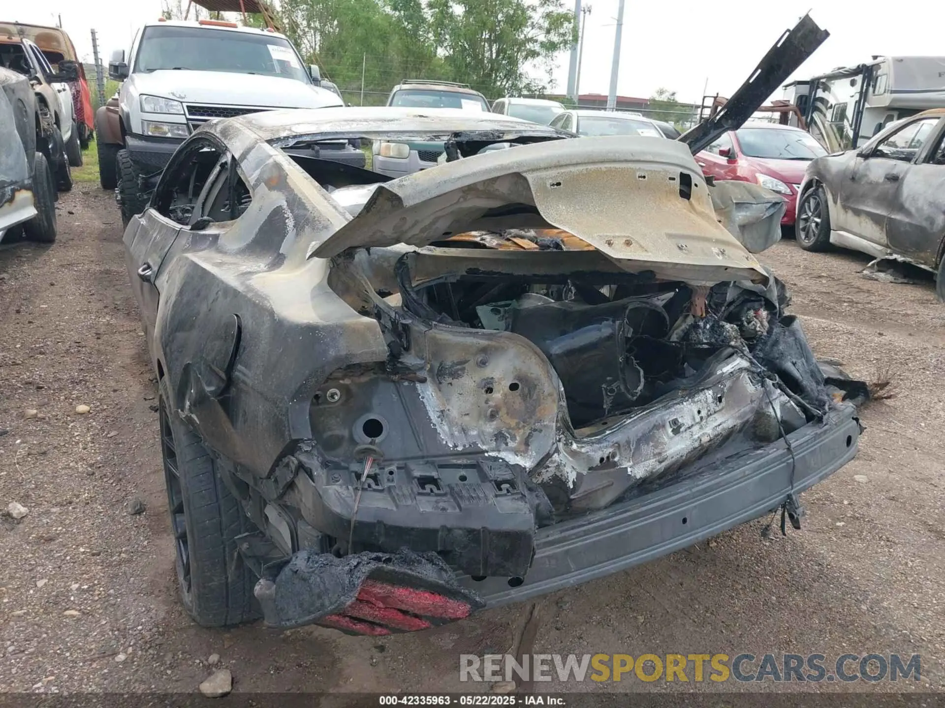 3 Photograph of a damaged car 1FA6P8CF0M5137281 FORD MUSTANG 2021