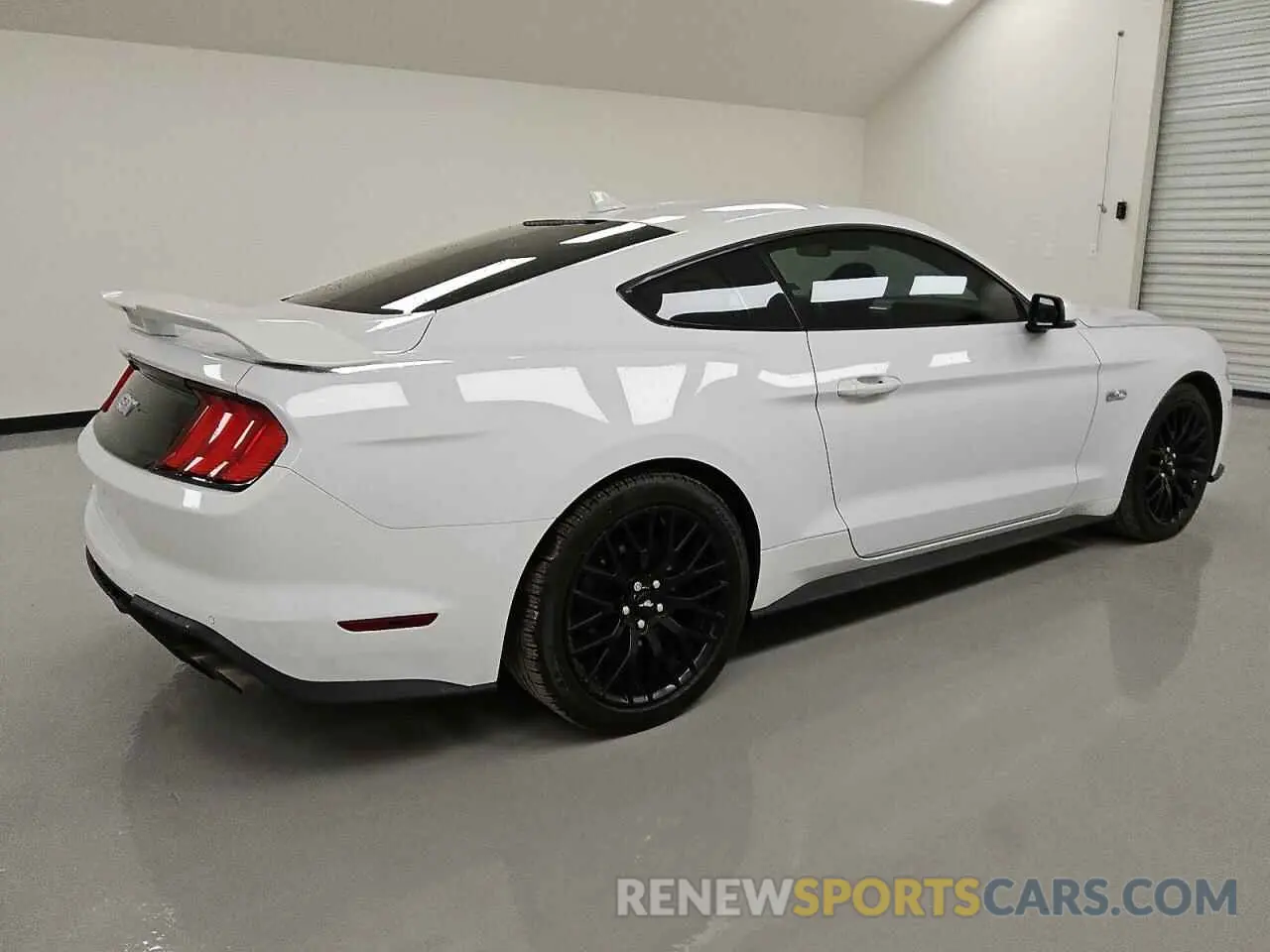 3 Photograph of a damaged car 1FA6P8CF2M5122054 FORD MUSTANG 2021