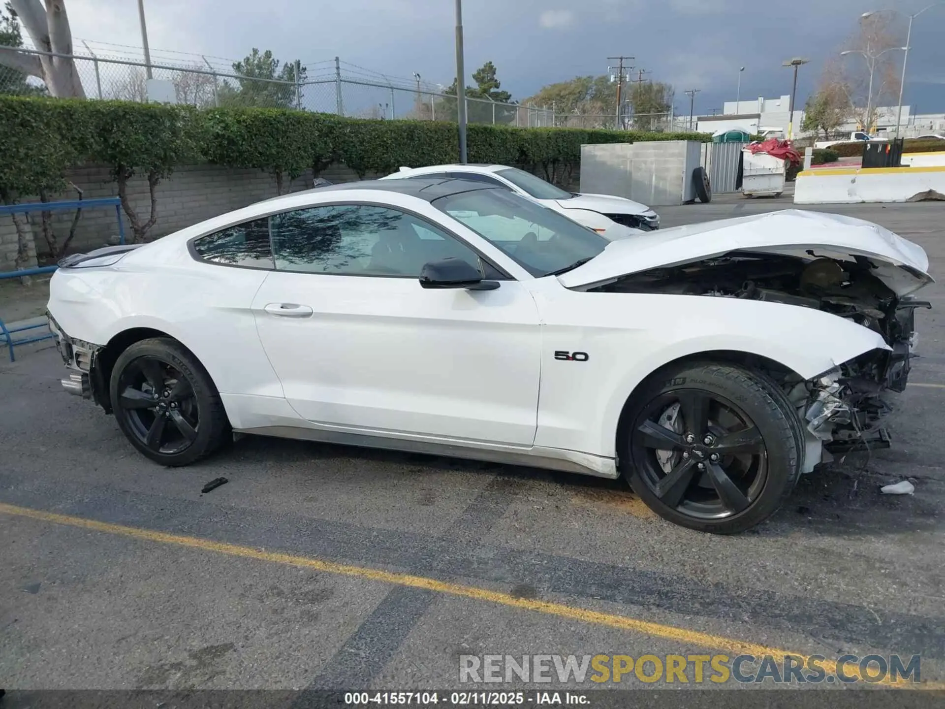 14 Photograph of a damaged car 1FA6P8CF2M5140392 FORD MUSTANG 2021