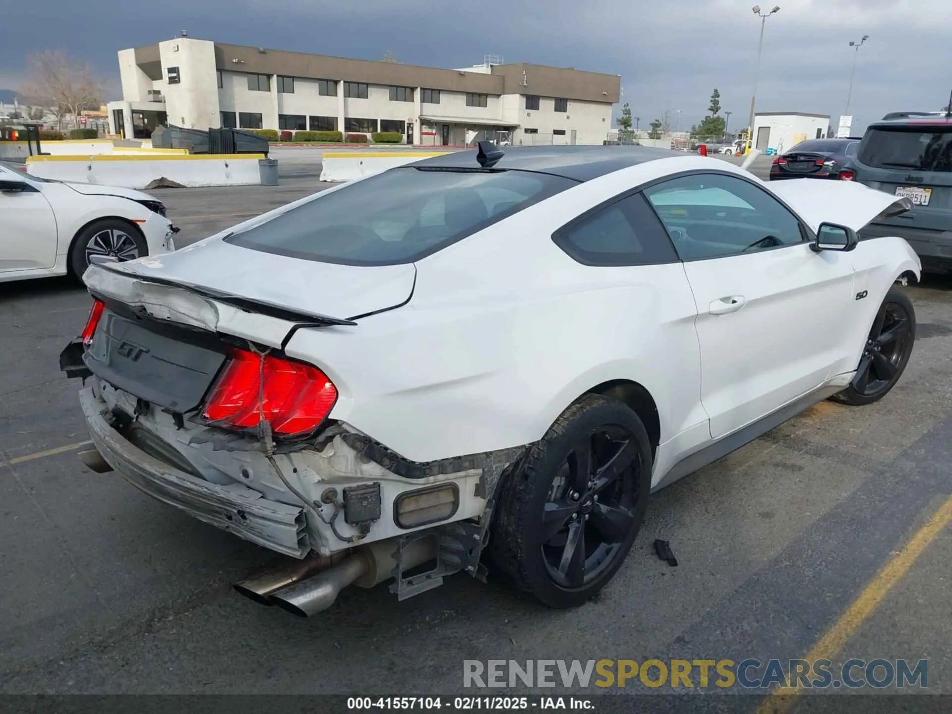 4 Photograph of a damaged car 1FA6P8CF2M5140392 FORD MUSTANG 2021