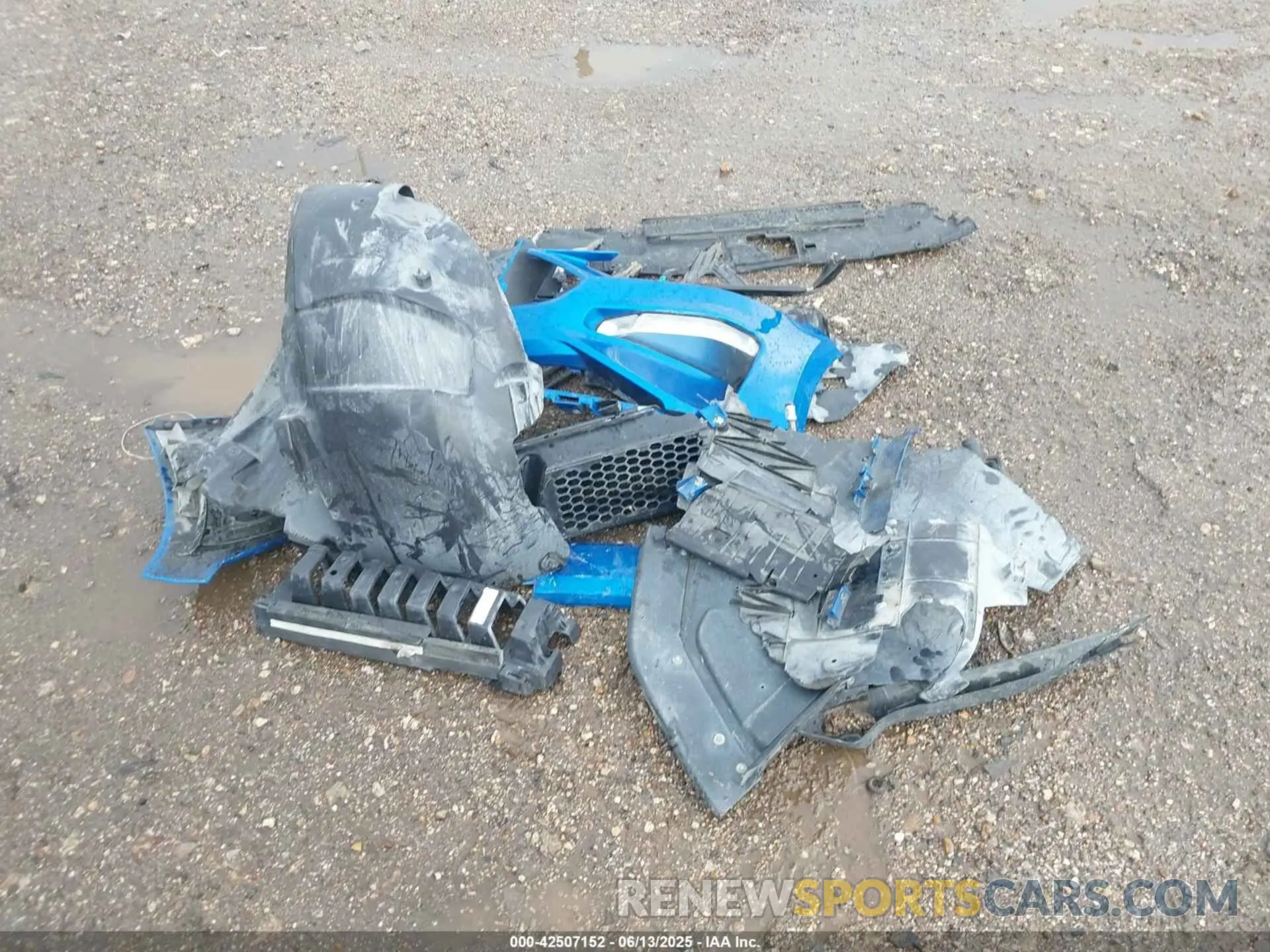 12 Photograph of a damaged car 1FA6P8CF2M5144006 FORD MUSTANG 2021