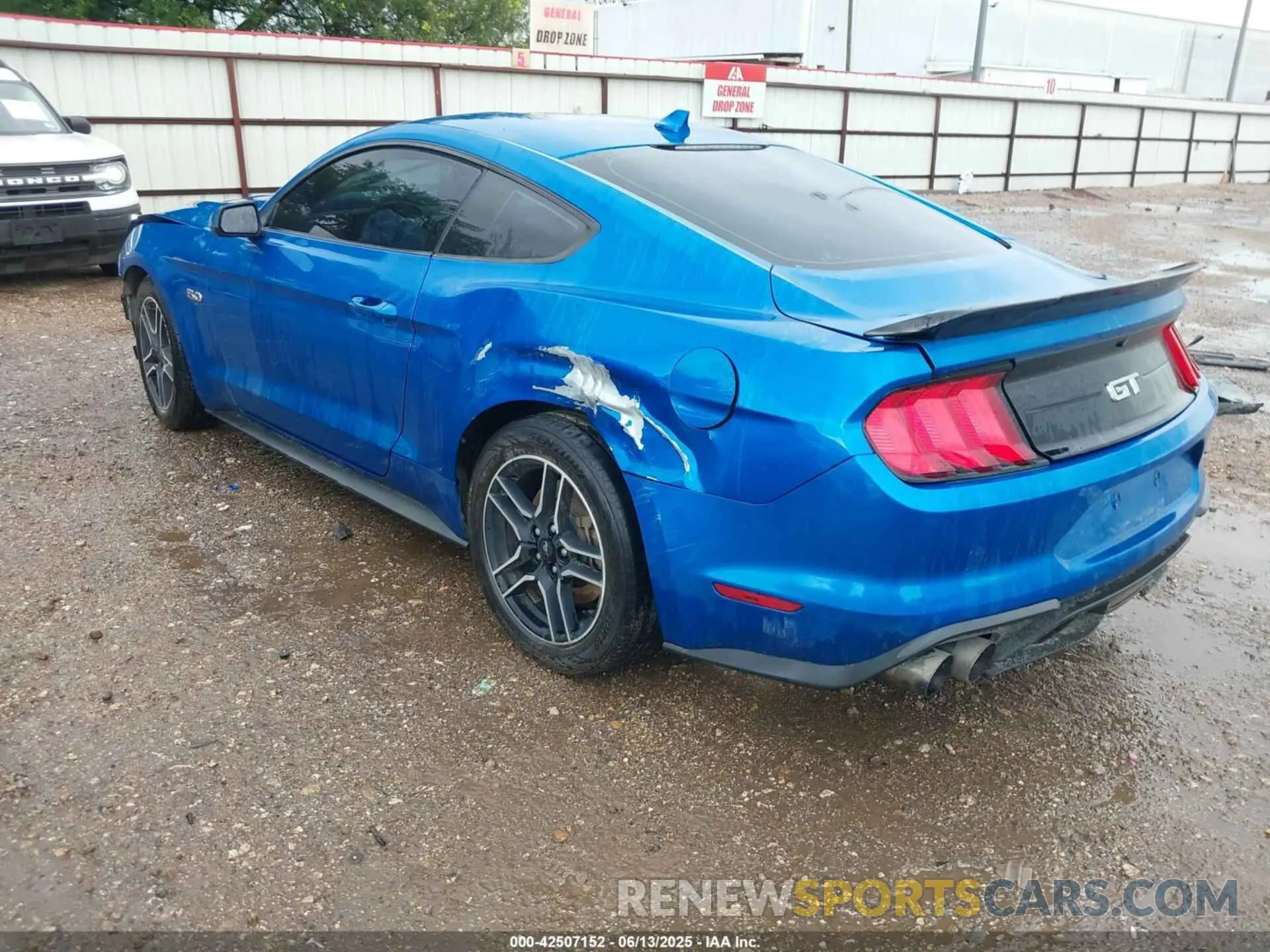 3 Photograph of a damaged car 1FA6P8CF2M5144006 FORD MUSTANG 2021