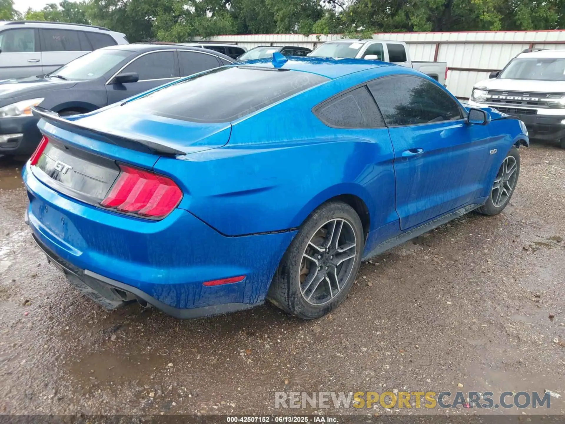 4 Photograph of a damaged car 1FA6P8CF2M5144006 FORD MUSTANG 2021