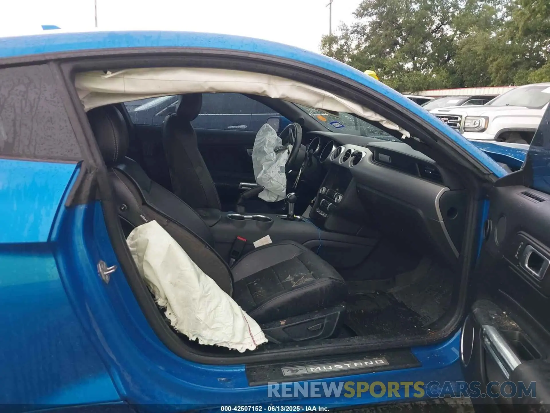 5 Photograph of a damaged car 1FA6P8CF2M5144006 FORD MUSTANG 2021