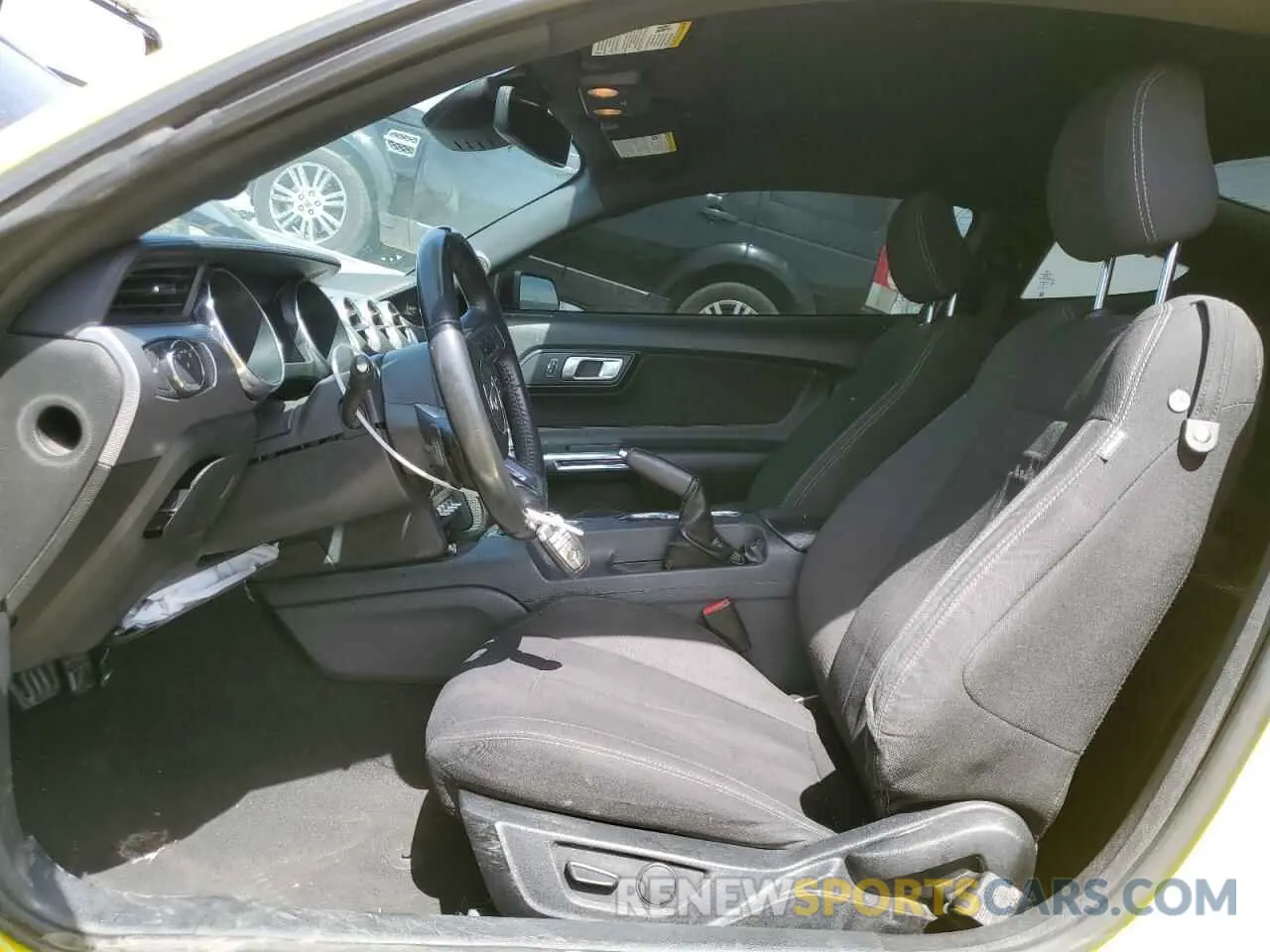 7 Photograph of a damaged car 1FA6P8CF3M5105831 FORD MUSTANG 2021