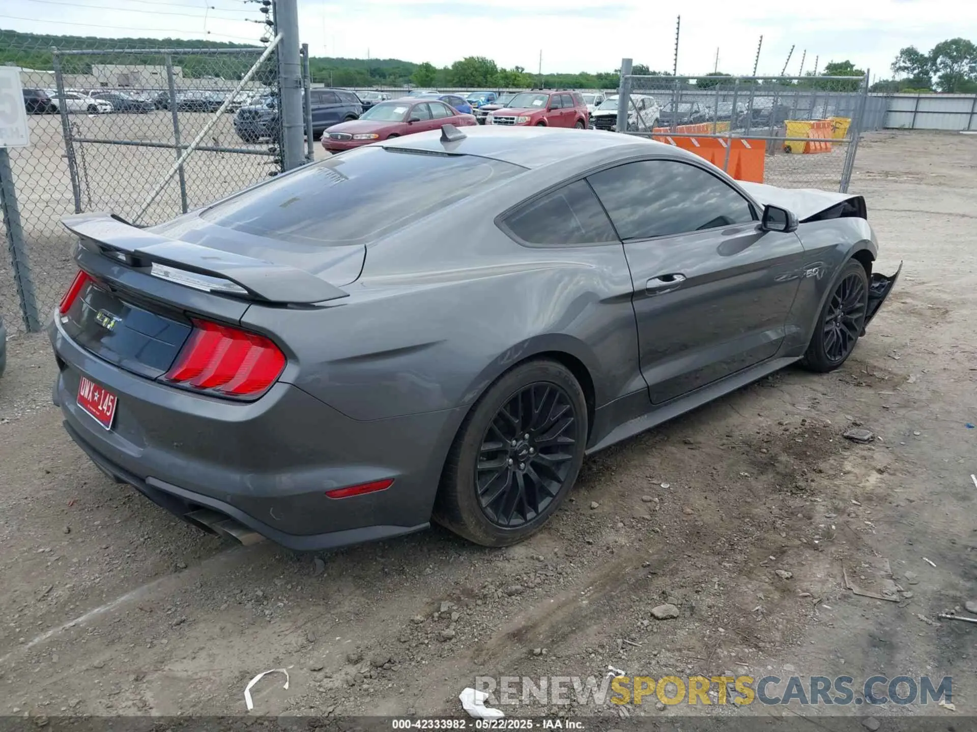 4 Photograph of a damaged car 1FA6P8CF3M5112777 FORD MUSTANG 2021