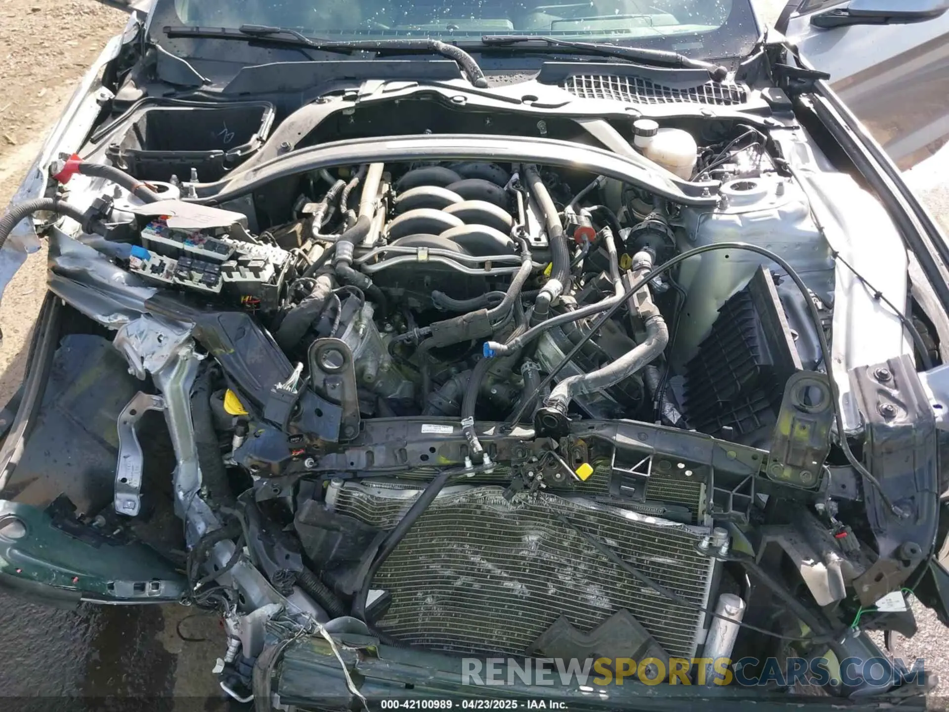 10 Photograph of a damaged car 1FA6P8CF3M5117977 FORD MUSTANG 2021
