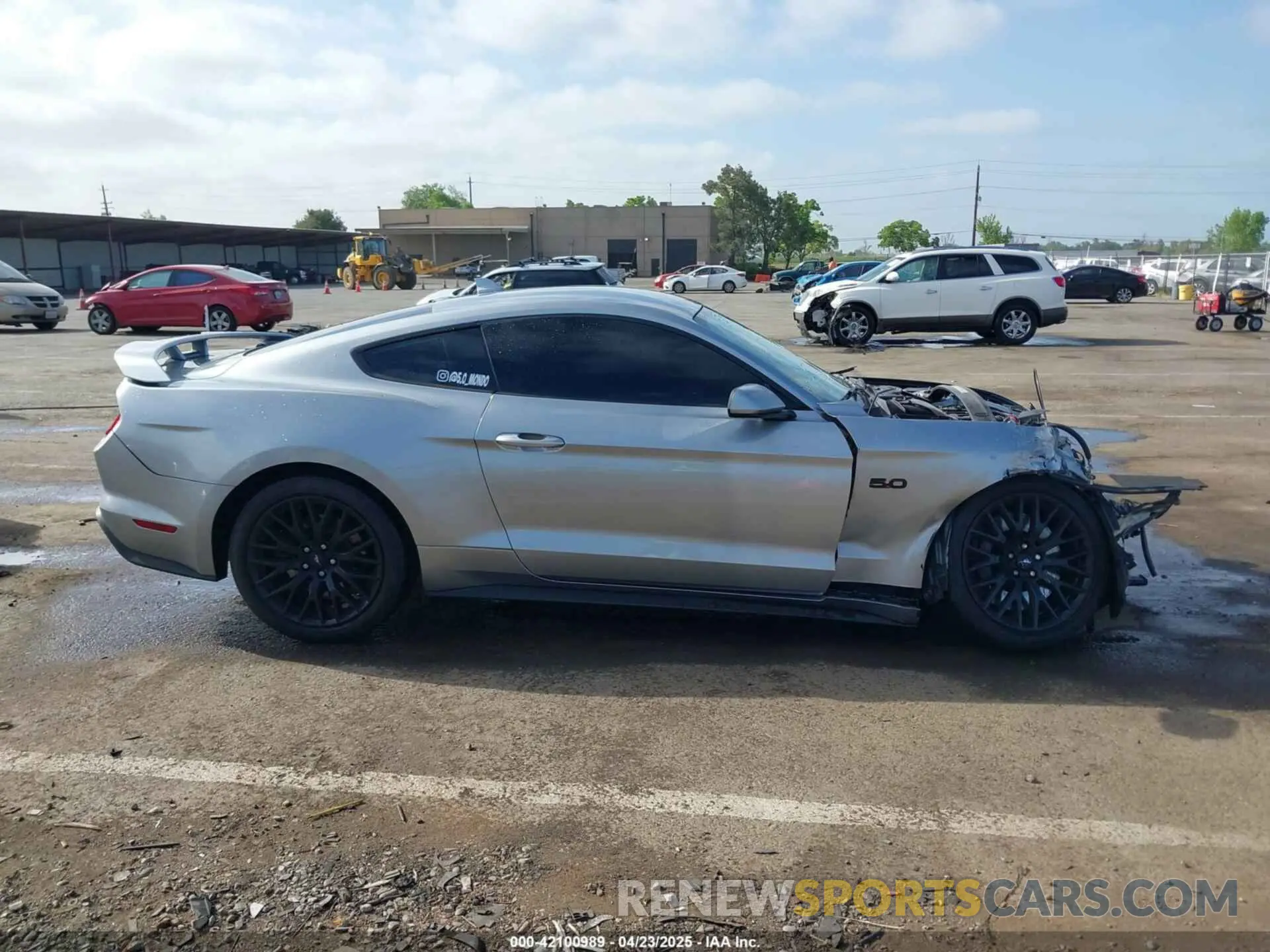 14 Photograph of a damaged car 1FA6P8CF3M5117977 FORD MUSTANG 2021