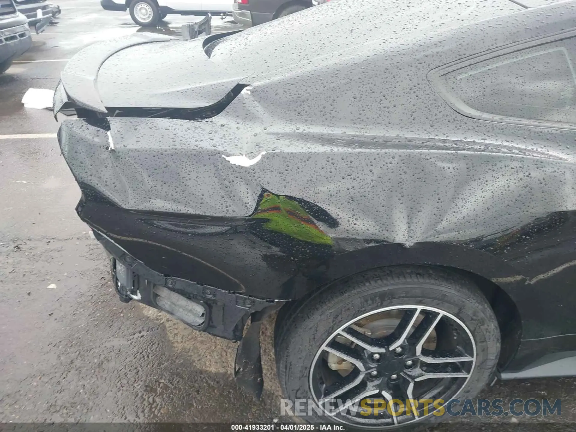 19 Photograph of a damaged car 1FA6P8CF3M5154673 FORD MUSTANG 2021