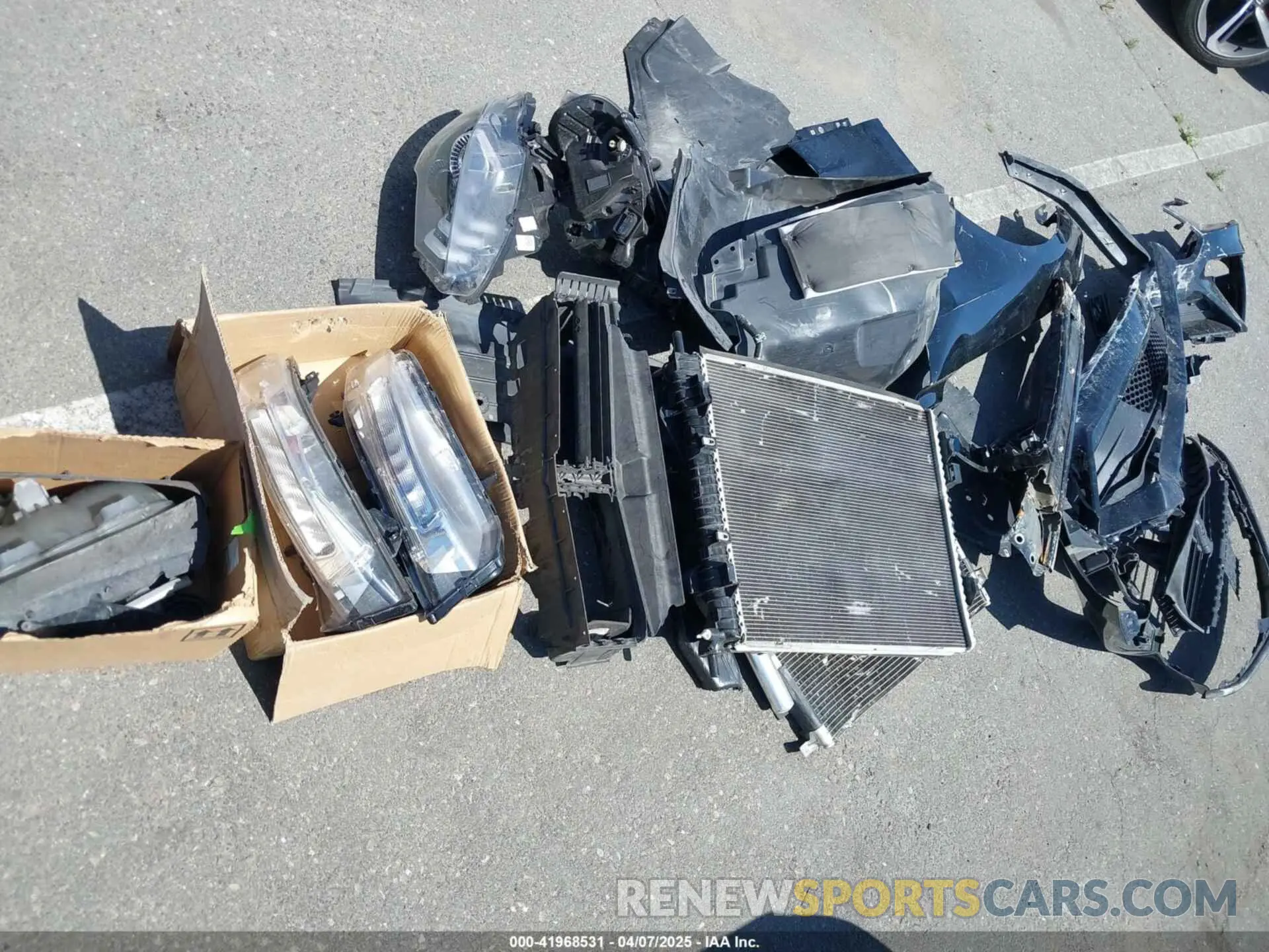 12 Photograph of a damaged car 1FA6P8CF4M5155377 FORD MUSTANG 2021