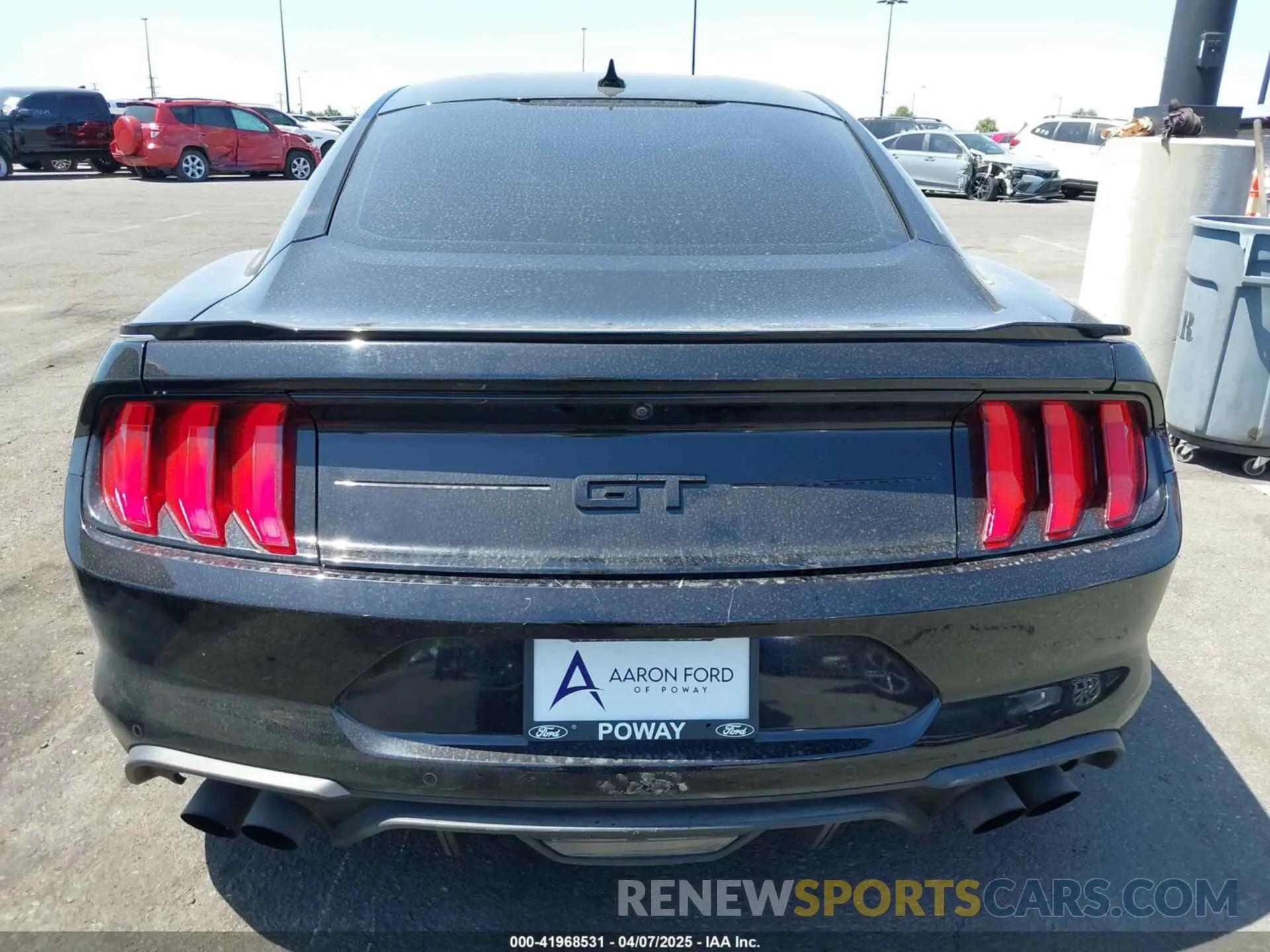 17 Photograph of a damaged car 1FA6P8CF4M5155377 FORD MUSTANG 2021